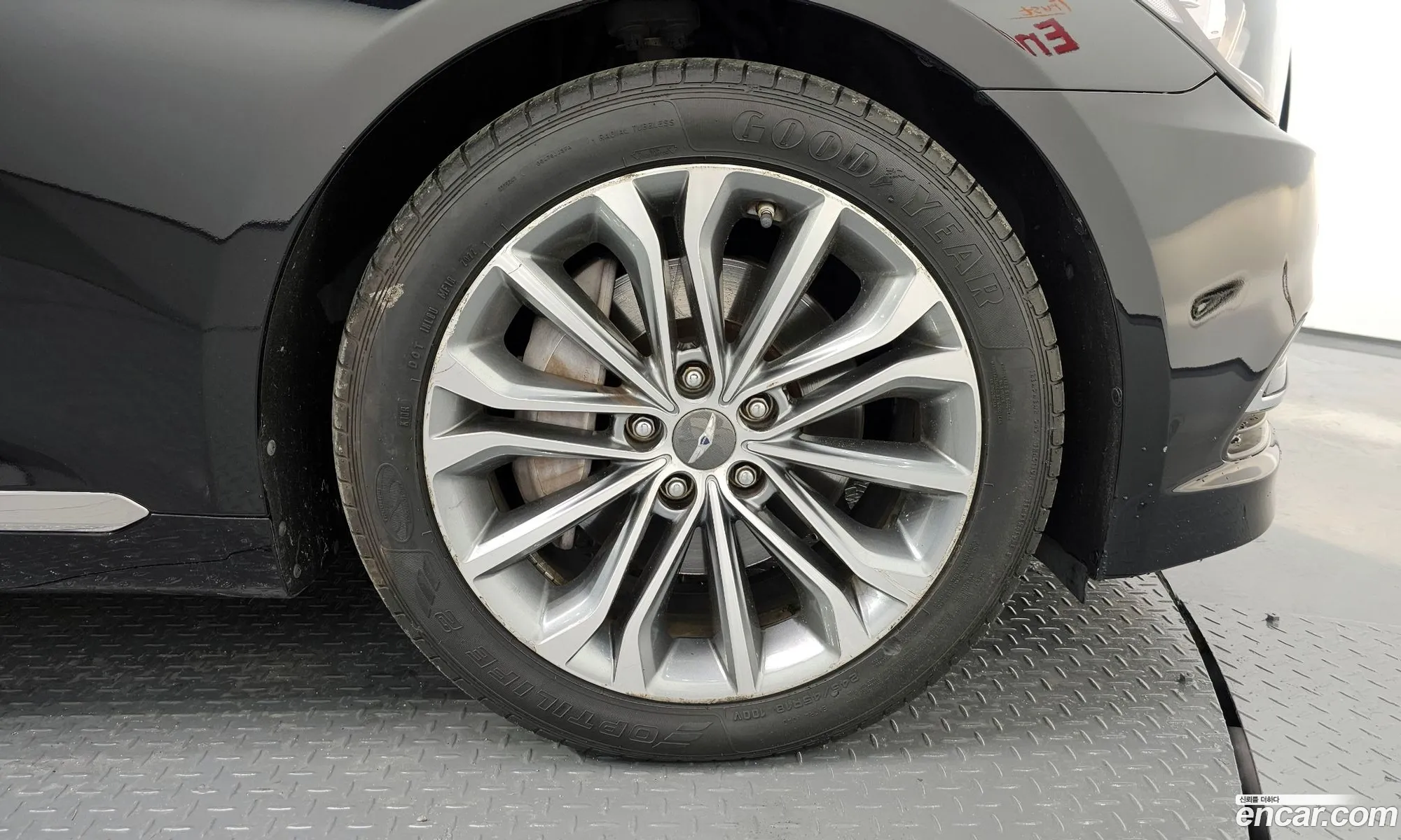 Hyundai Genesis Ii G330 Modern Awd 2016 - фотография 12497356