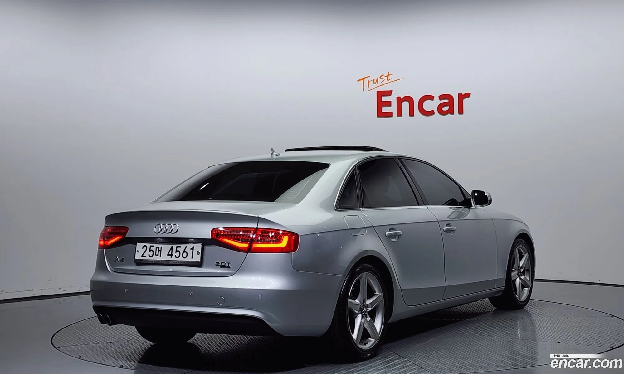 Audi A4 Iv B8 20 Tfsi Quattro Dynamic 2013 - фотография 520780