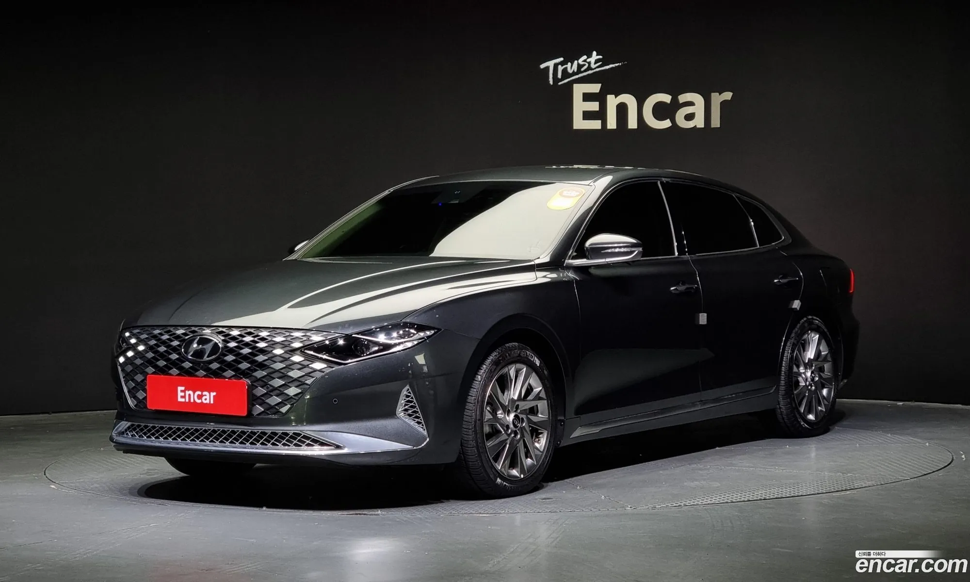 Hyundai Grandeur Vi Calligraphy 2022 - фотография 11793655