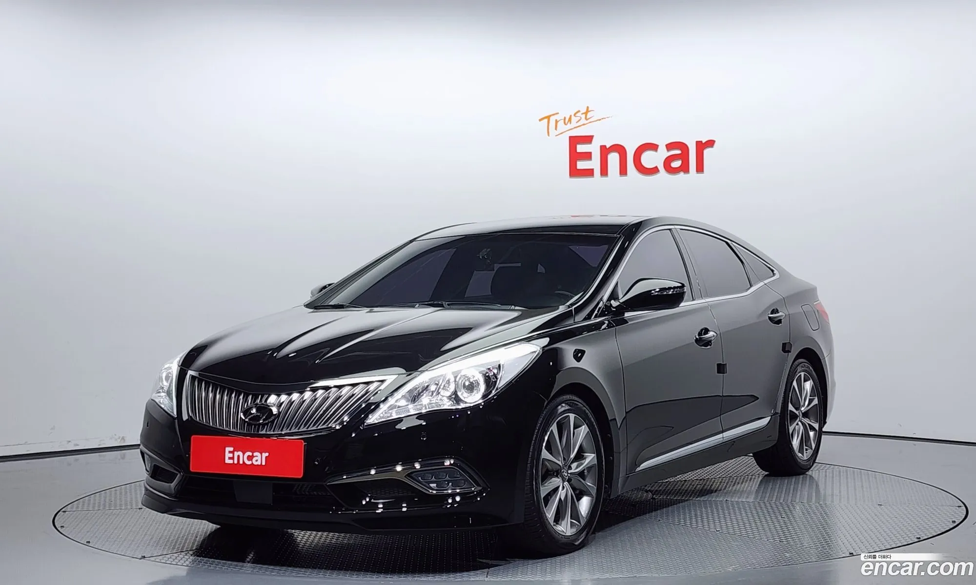 Hyundai Grandeur V Hg240 Modern 2015 - фотография 12351059
