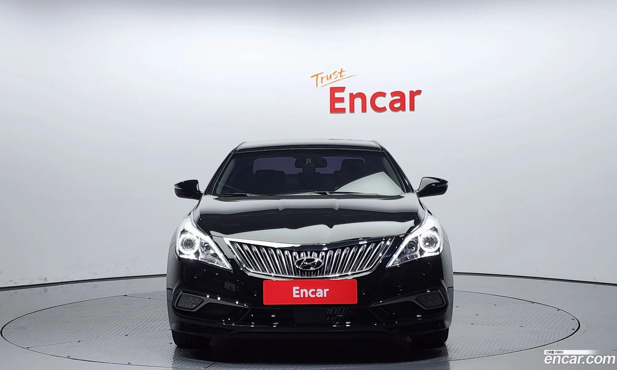 Hyundai Grandeur V Hg240 Modern 2015 - фотография 12351061