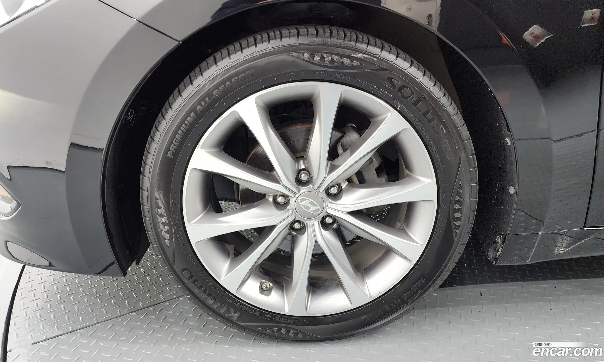 Hyundai Grandeur V Hg240 Modern 2015 - фотография 12351063