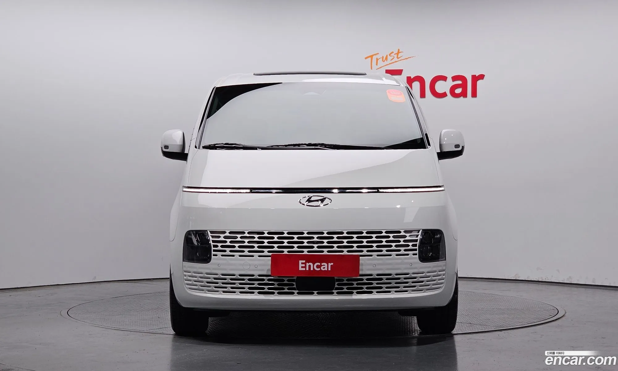 Hyundai Staria Tourer 11-Seater 2023 - фотография 11375584
