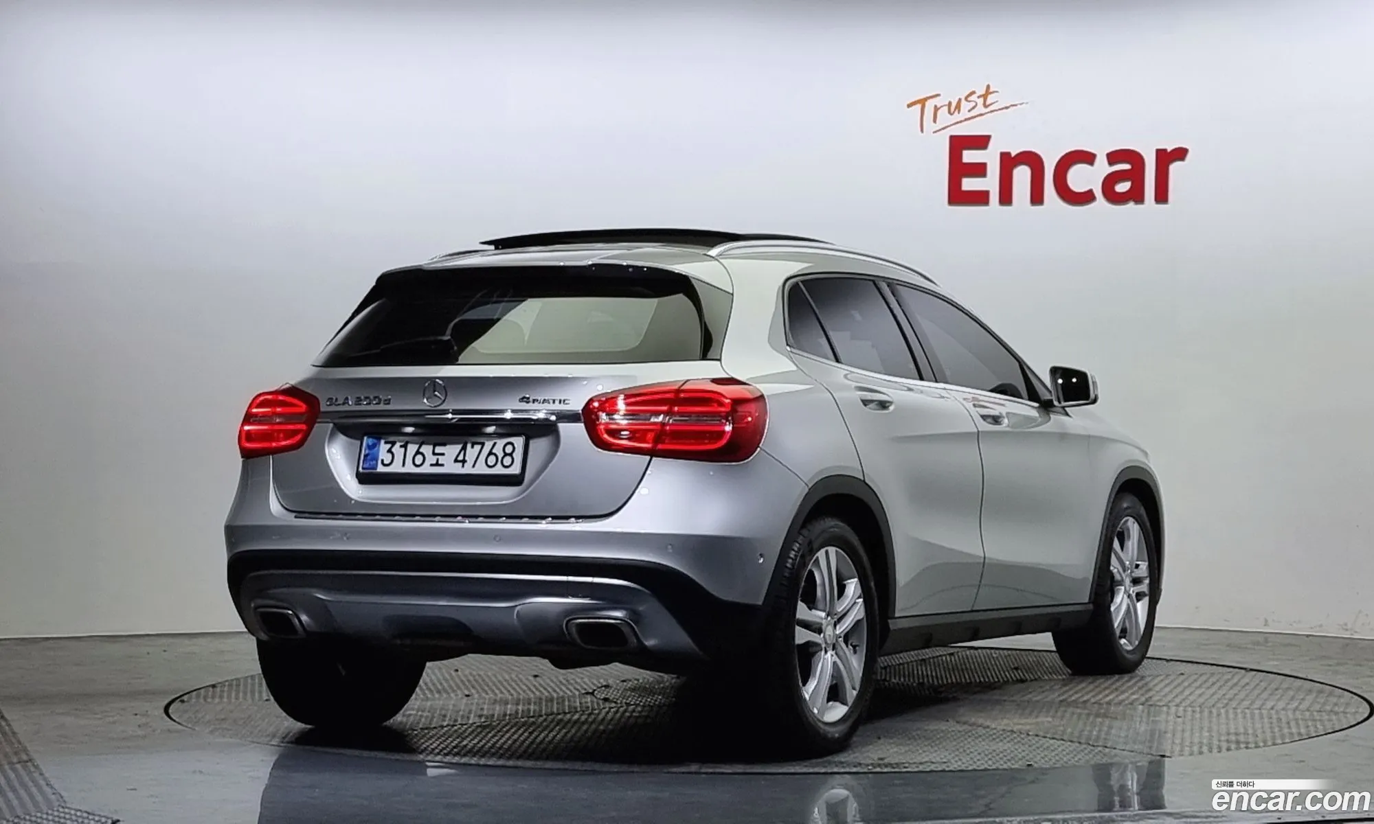 Mercedes-Benz Gla-Klasse Gla200 D 4Matic 2016 - фотография 12093018