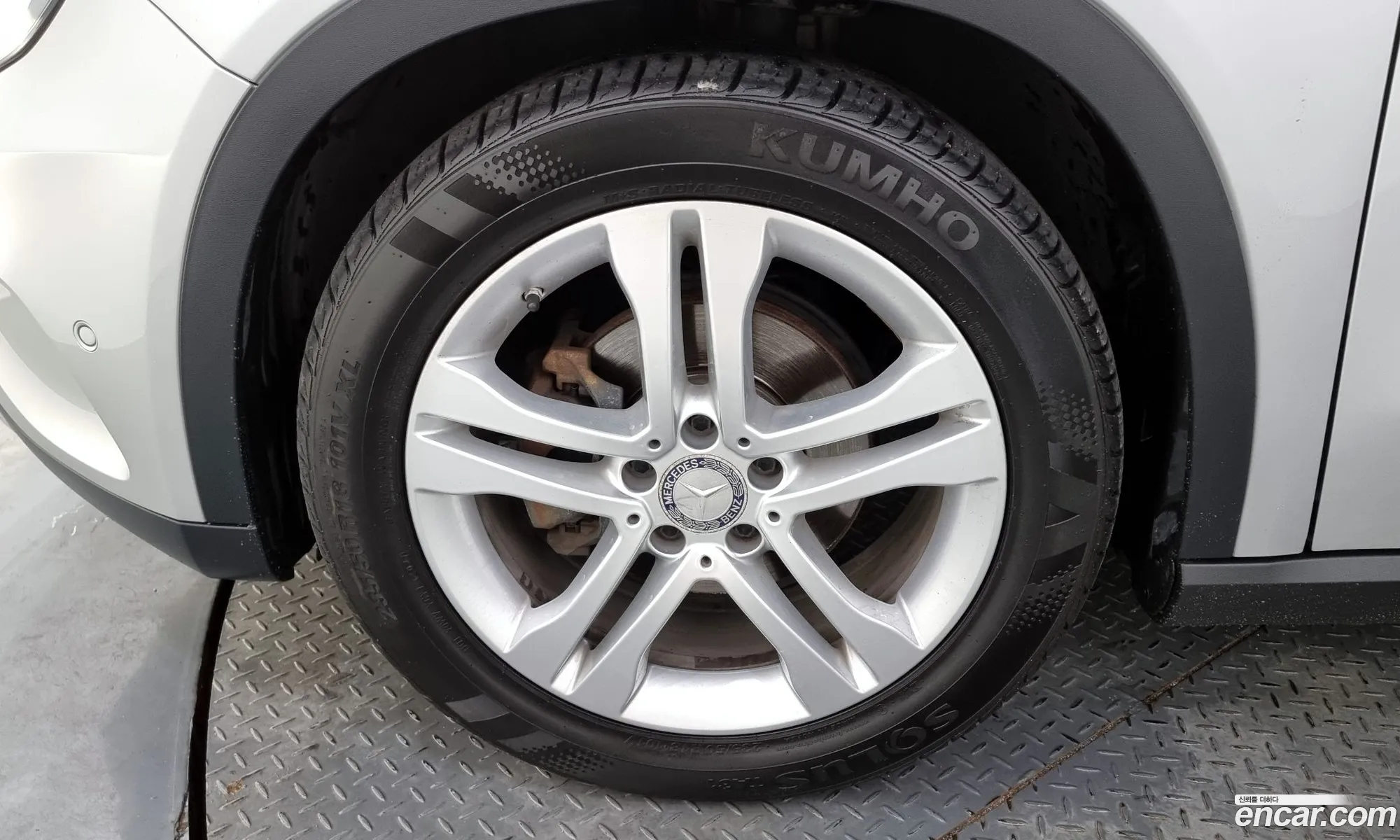Mercedes-Benz Gla-Klasse Gla200 D 4Matic 2016 - фотография 12093021