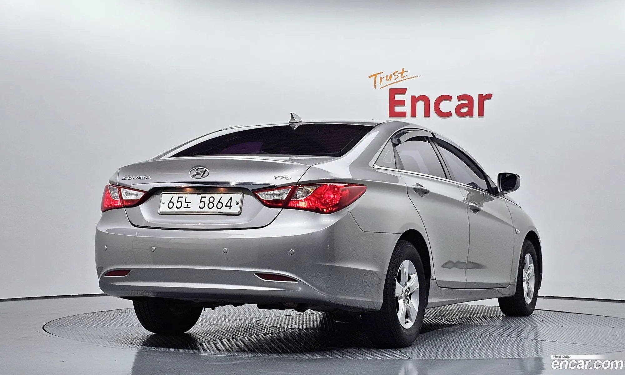 Hyundai Sonata Lpi Deluxe 2011 - фотография 12814528