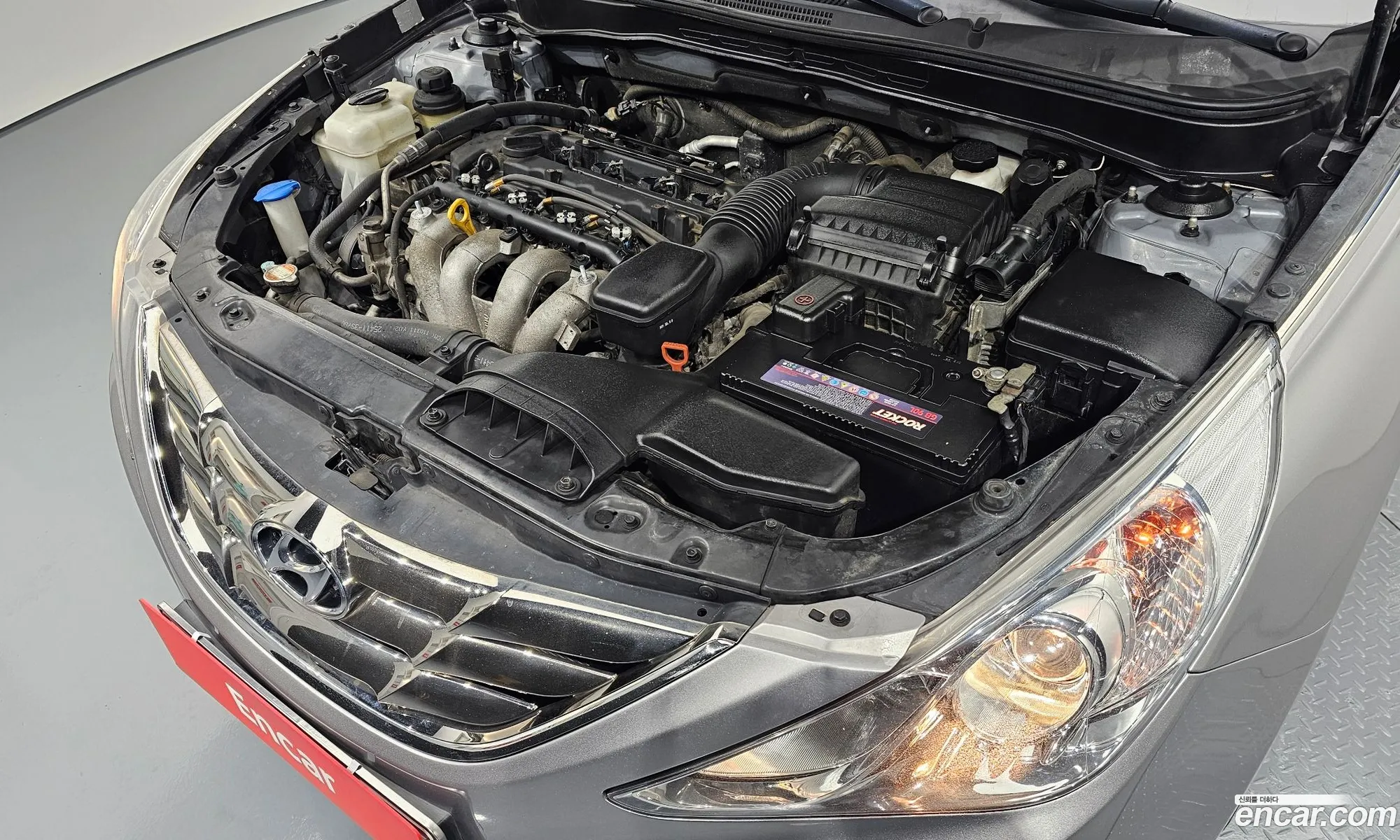 Hyundai Sonata Lpi Deluxe 2011 - фотография 12814532