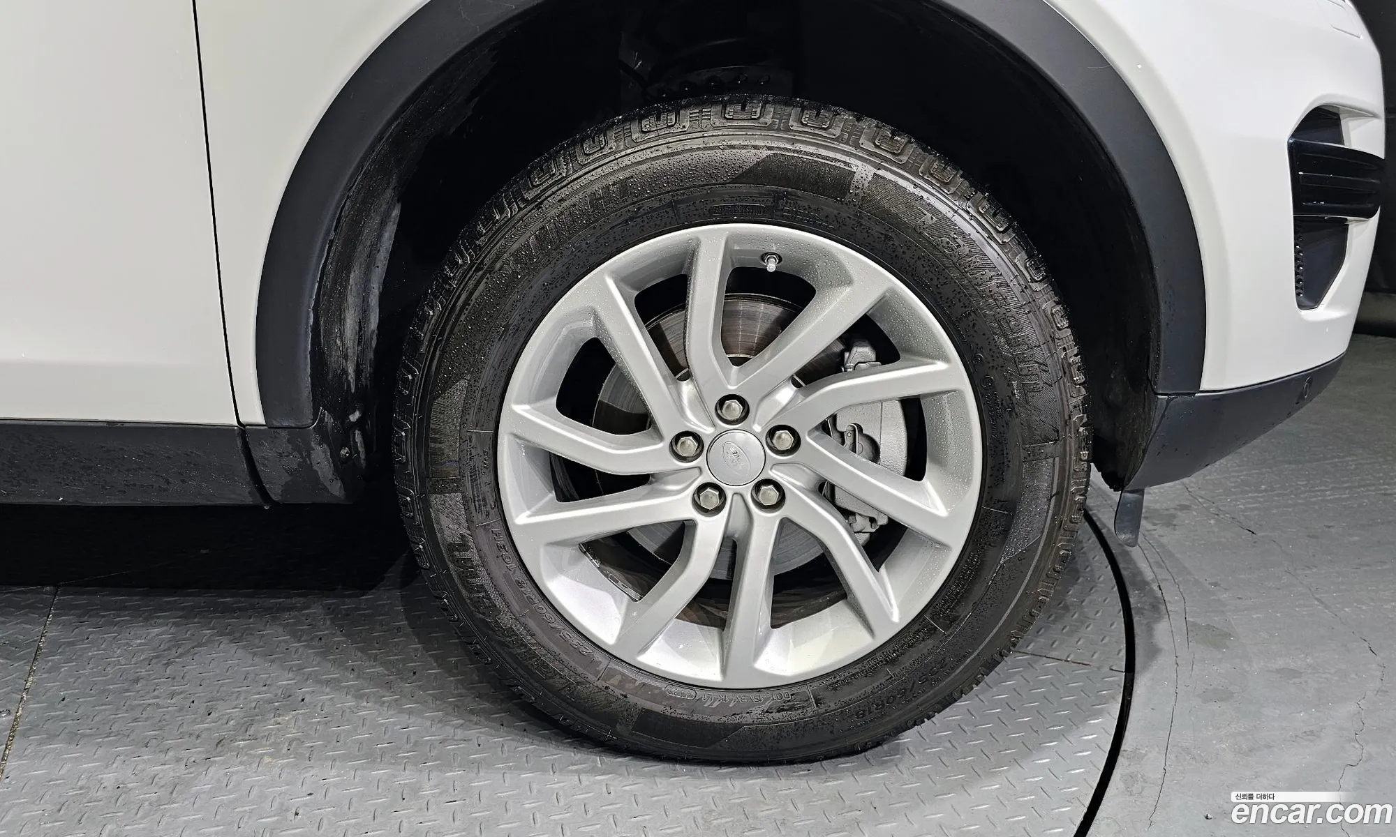 Land Rover Discovery Sport 20 Td4 Se 150 Horsepower 2018 - фотография 7014388
