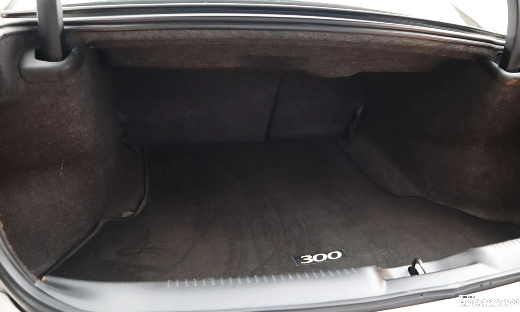 Chrysler 300C Ii 36 2014 - фотография 3524422