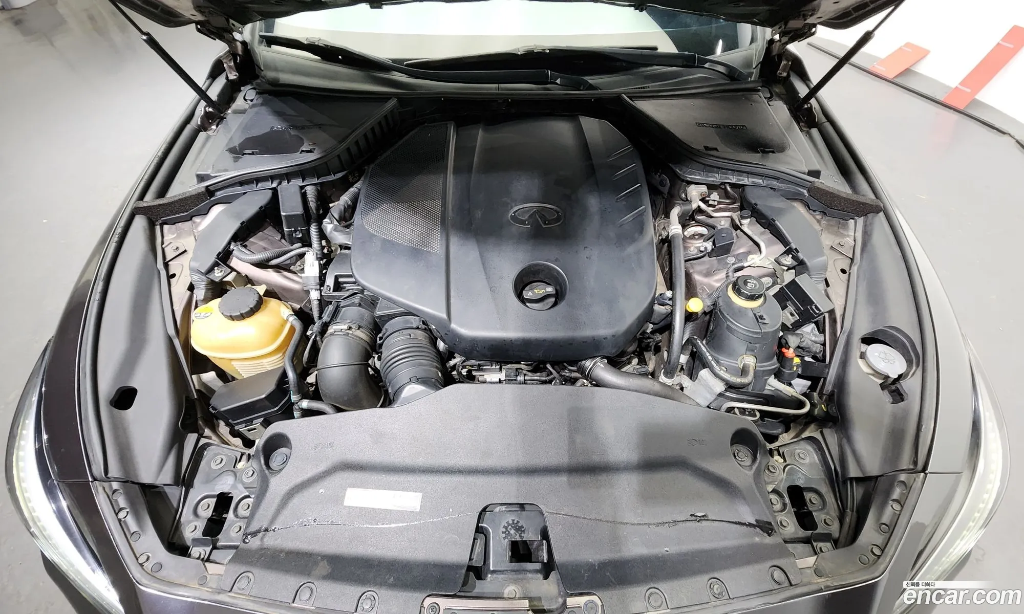 Infiniti Q50 22D Premium 2014 - фотография 3992224