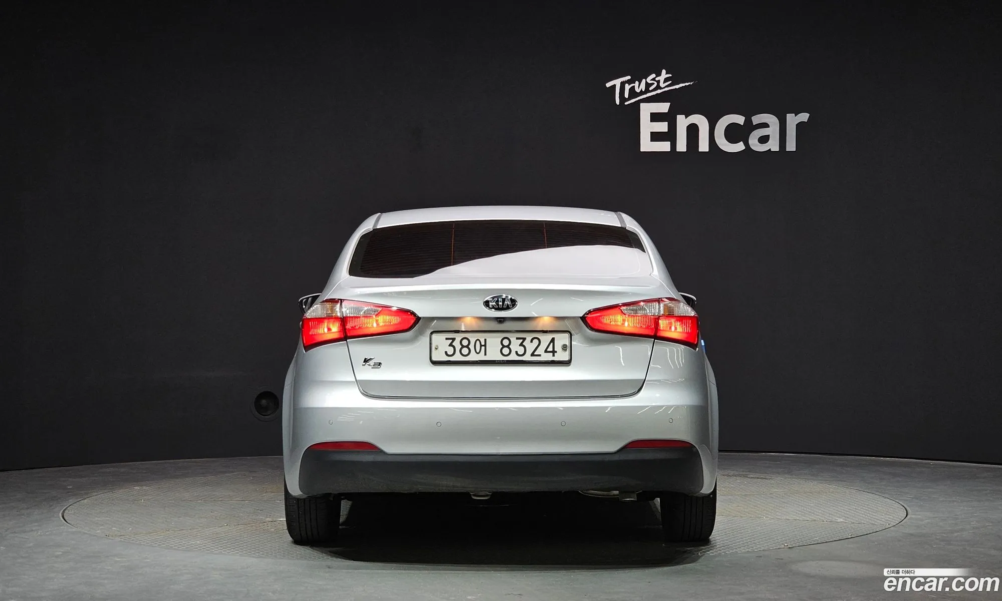 Kia K3 I Luxury 2015 - фотография 14537911