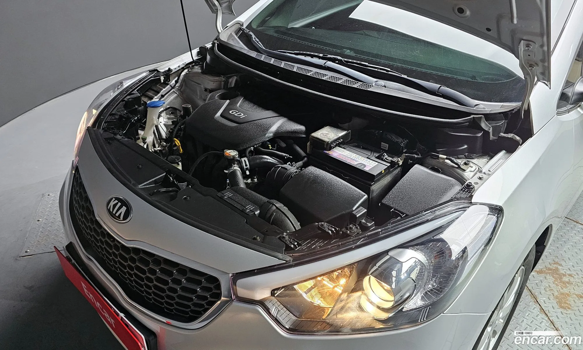 Kia K3 I Luxury 2015 - фотография 14537913