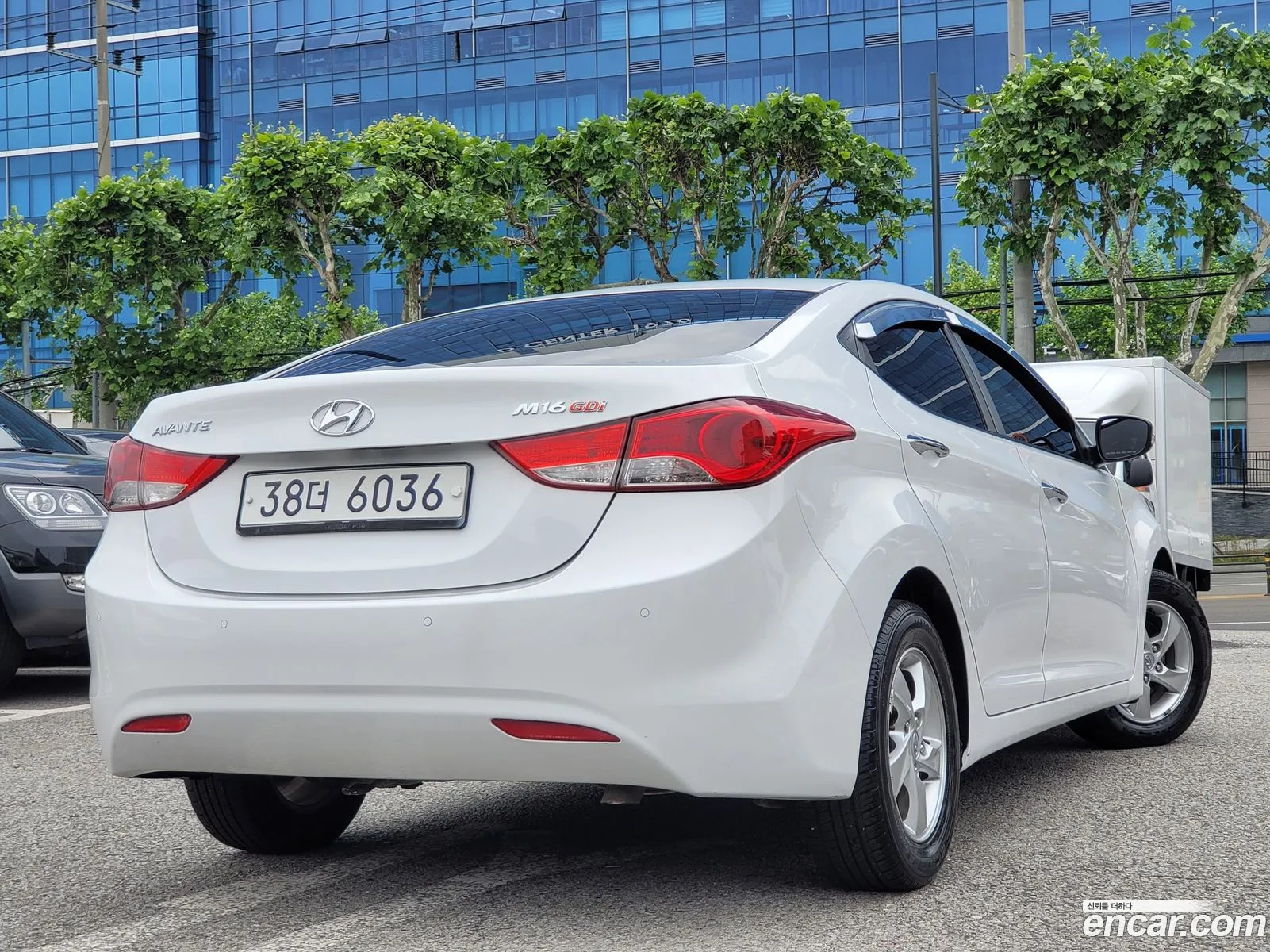 Hyundai Avante V M16 Gdi Luxury 2011 - фотография 14153663