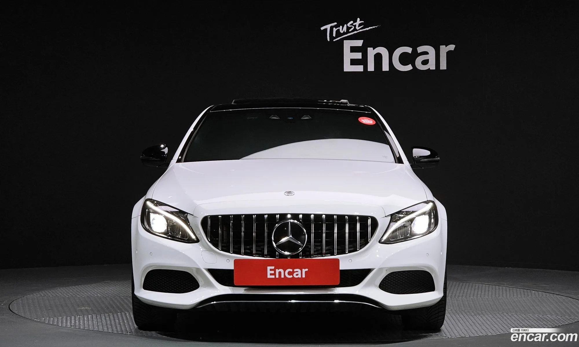 Mercedes C-Class W205 C350E - фотография 12655437