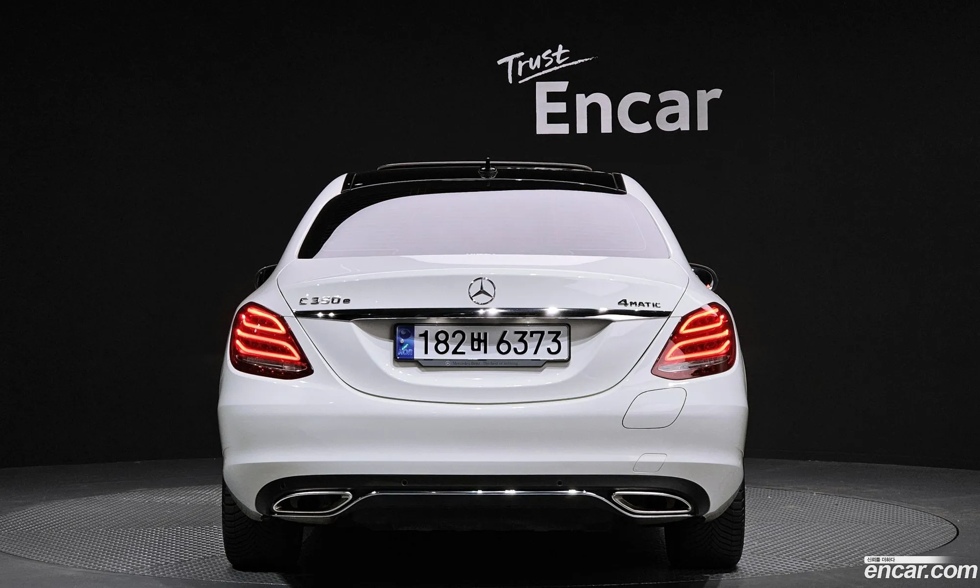 Mercedes C-Class W205 C350E - фотография 12655438