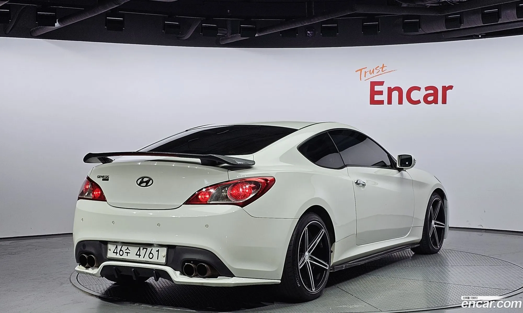 Hyundai Genesis I 200 Turbo R 2009 - фотография 19582710