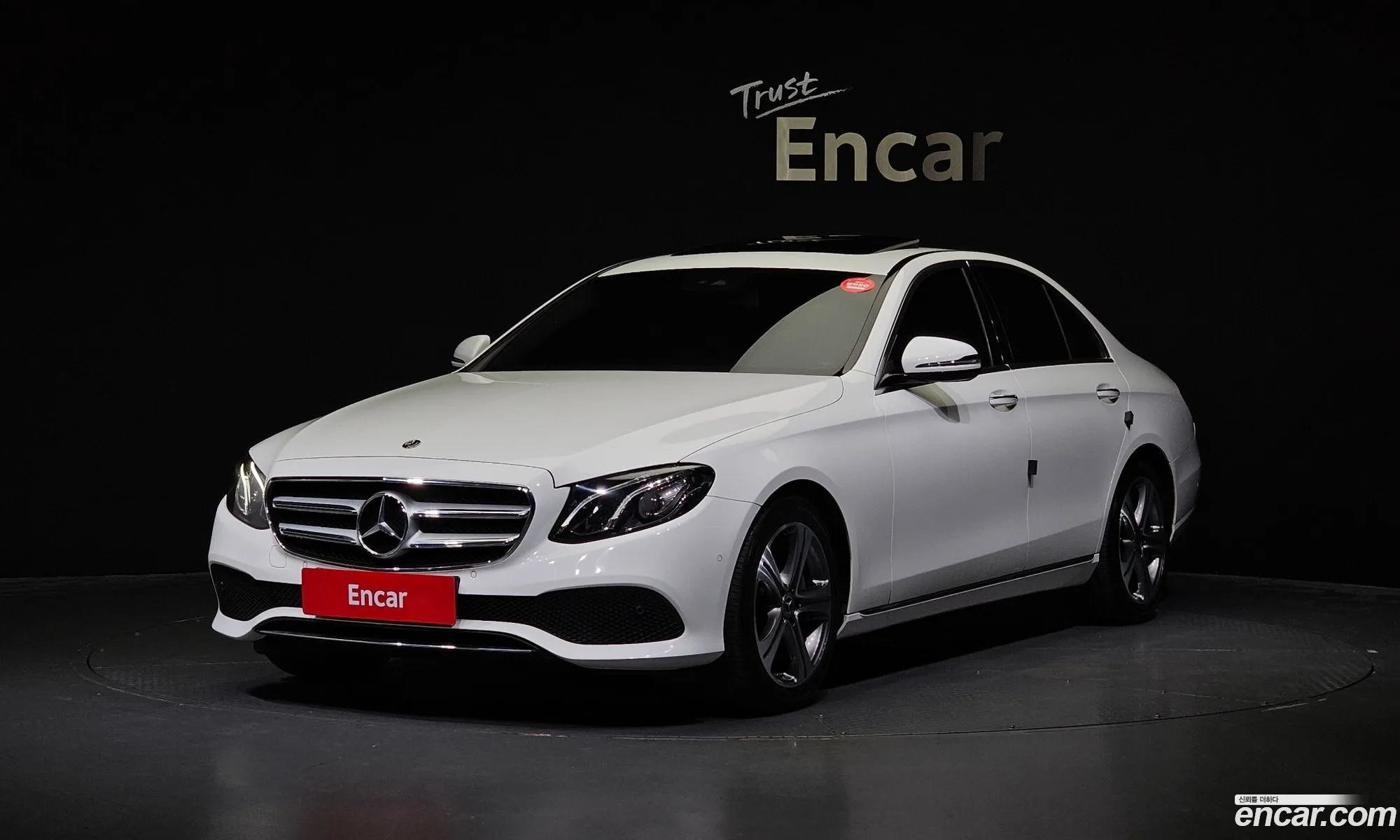 Mercedes-Benz E-Klasse V W213 S213 C238 E300 Avantgarde 2019 - фотография 11572033
