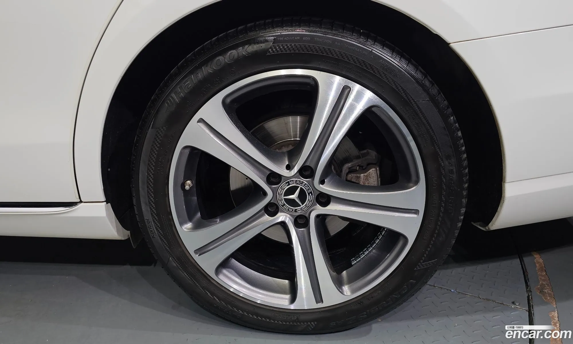 Mercedes-Benz E-Klasse V W213 S213 C238 E300 Avantgarde 2019 - фотография 11572037