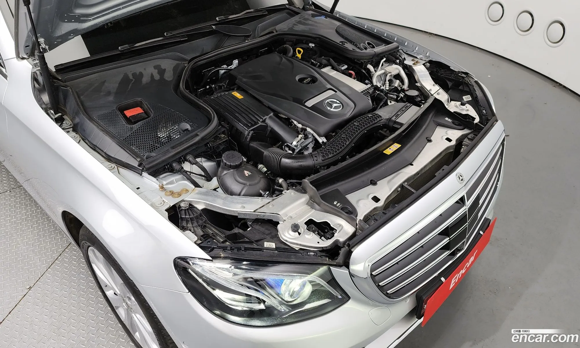 Mercedes-Benz E-Klasse V W213 S213 C238 E300 4Matic Exclusive 2020 - фотография 12416724