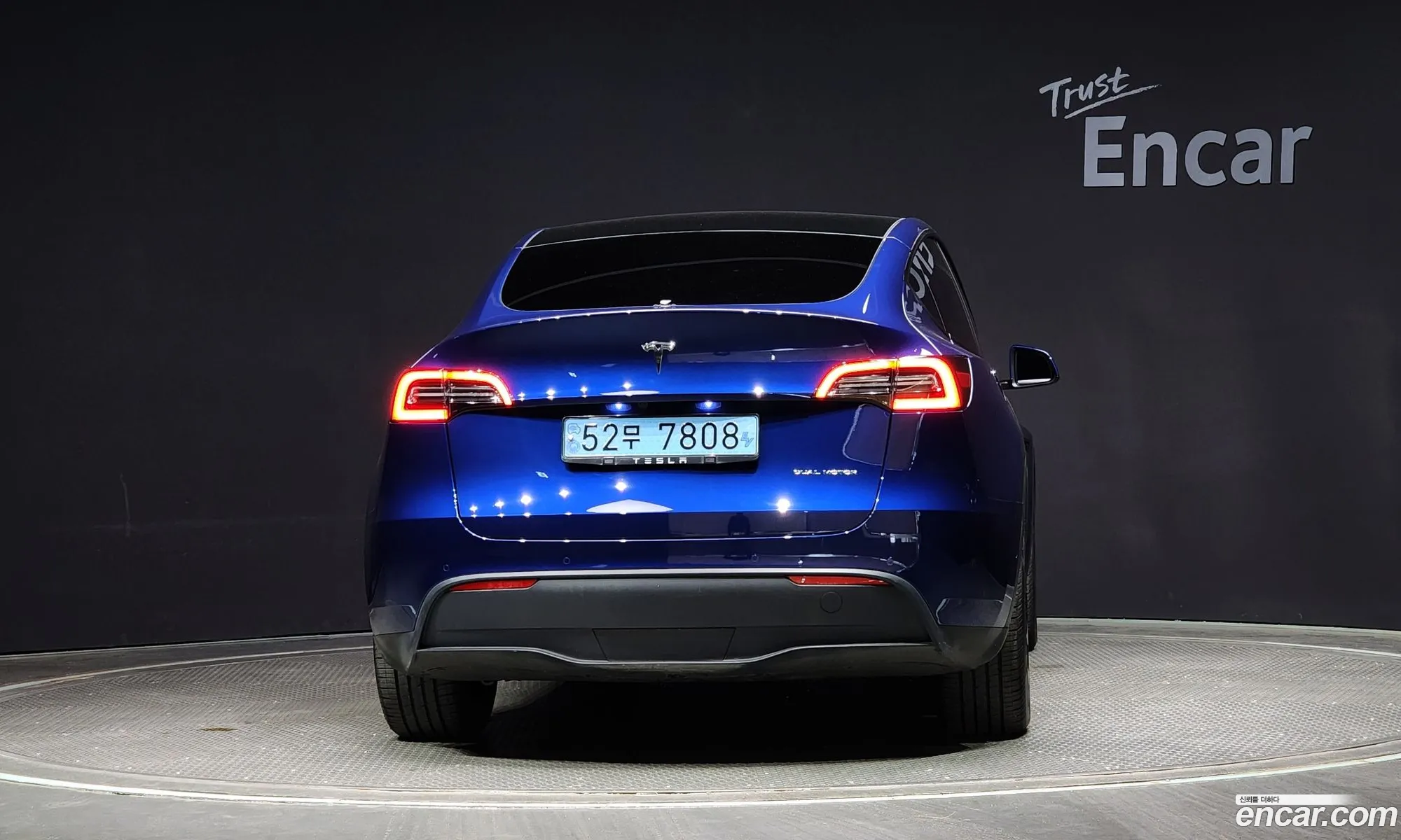 Tesla Model Y I Long Range 2022 - фотография 14605804