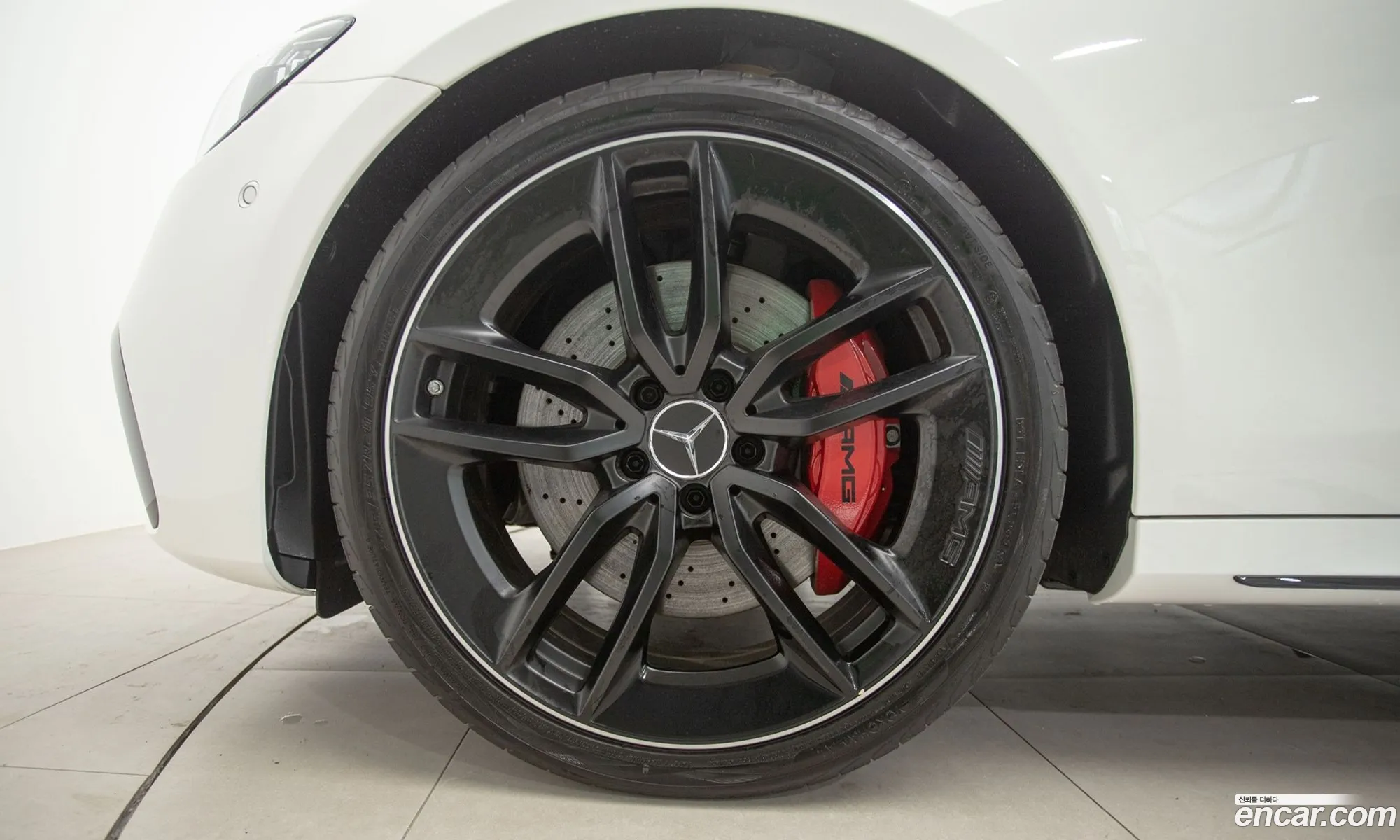 Mercedes-Benz E-Klasse E53 Amg 4Matic 2023 - фотография 12884460