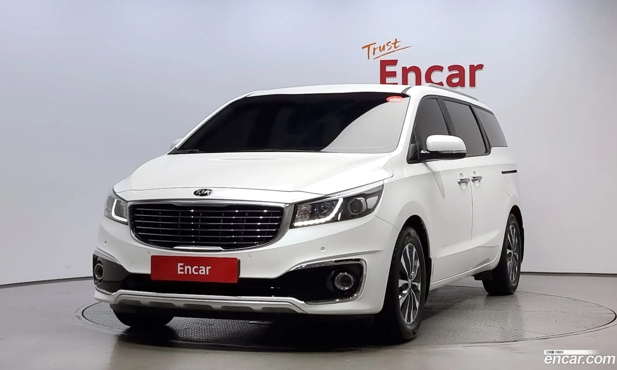 Kia Carnival 9-Seater Child Safety Car 2017 - фотография 17308783