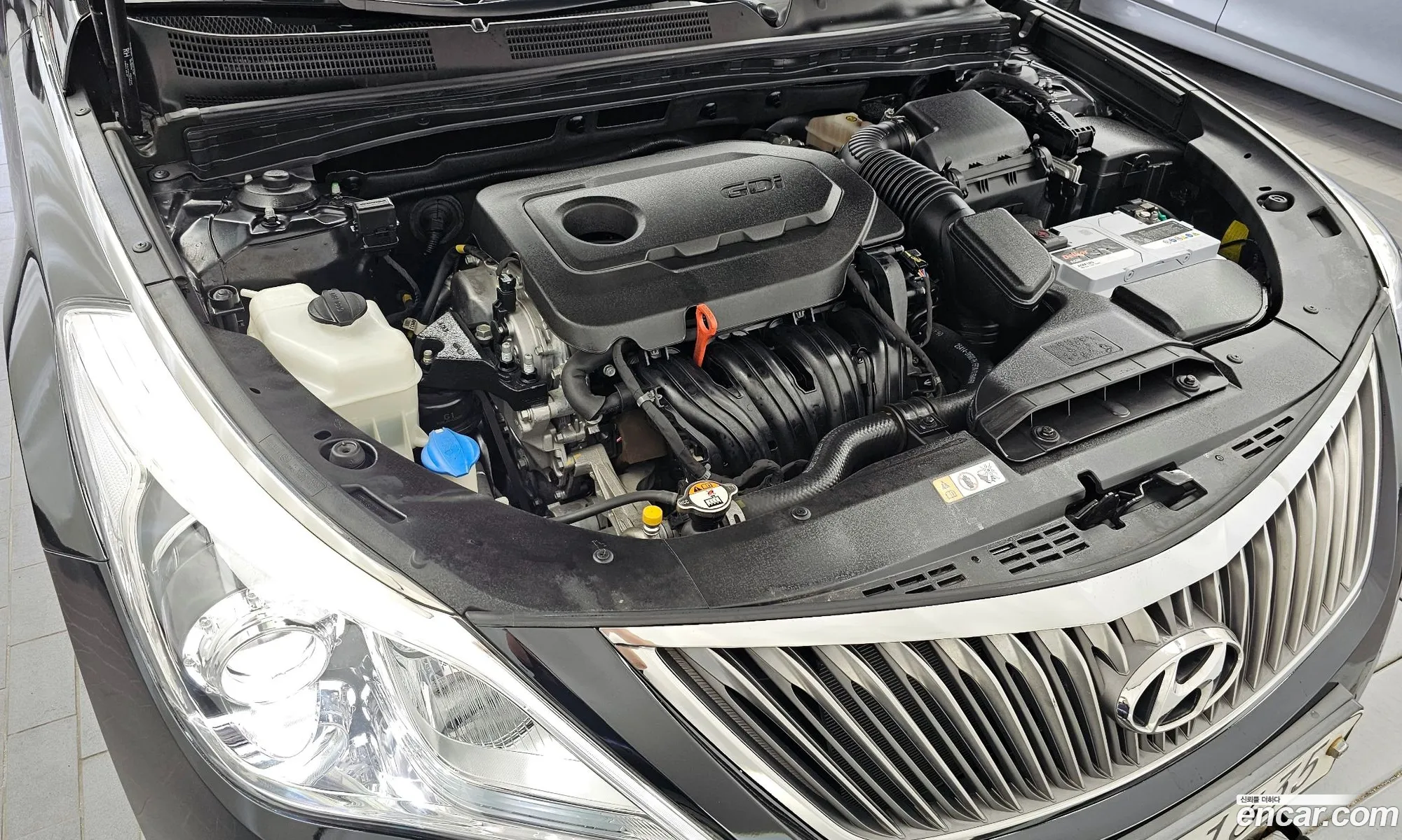Hyundai Grandeur V Hg240 Modern 2015 - фотография 14336089