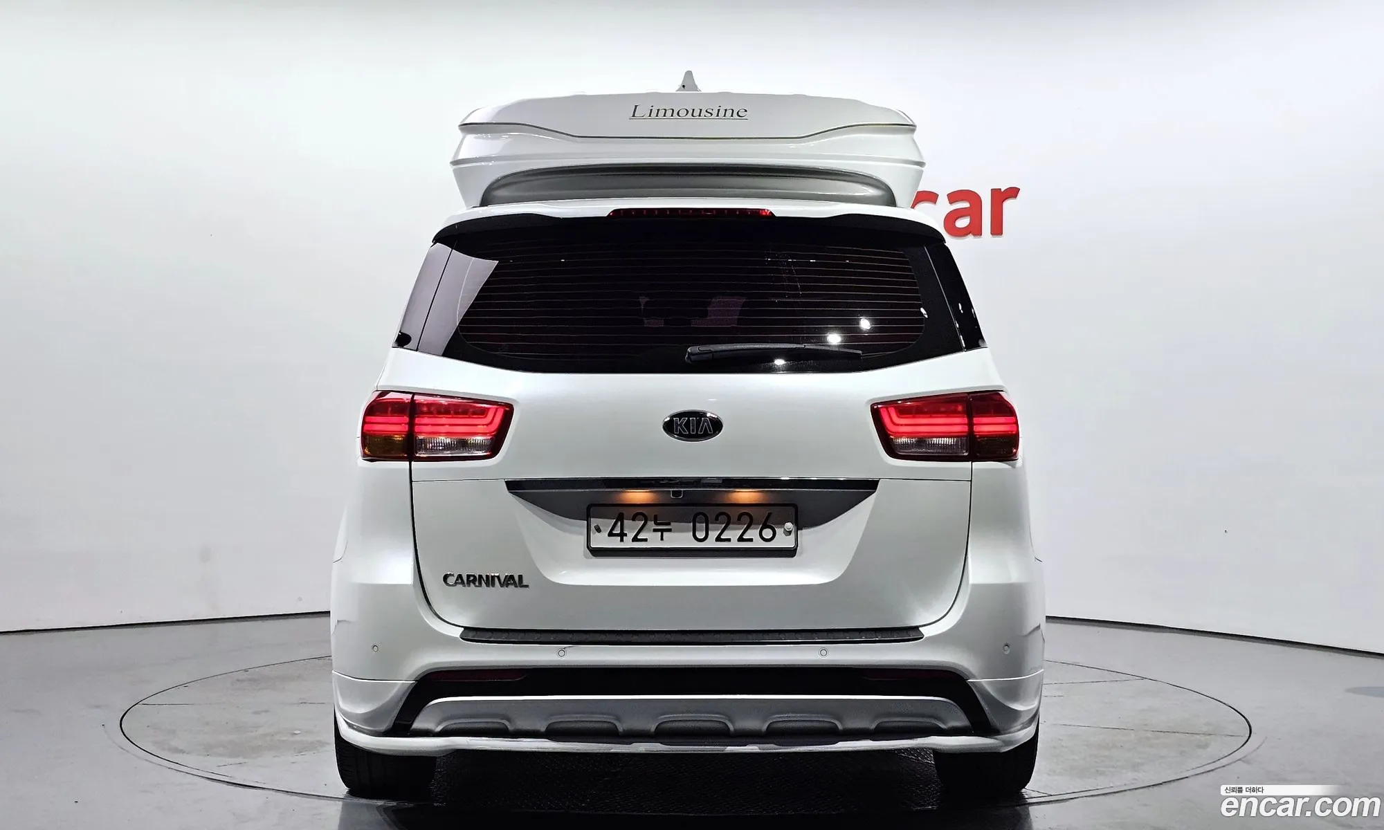 Kia Carnival Gasoline 9-Seater High Limousine Specially Equipped Company 2017 - фотография 16588302