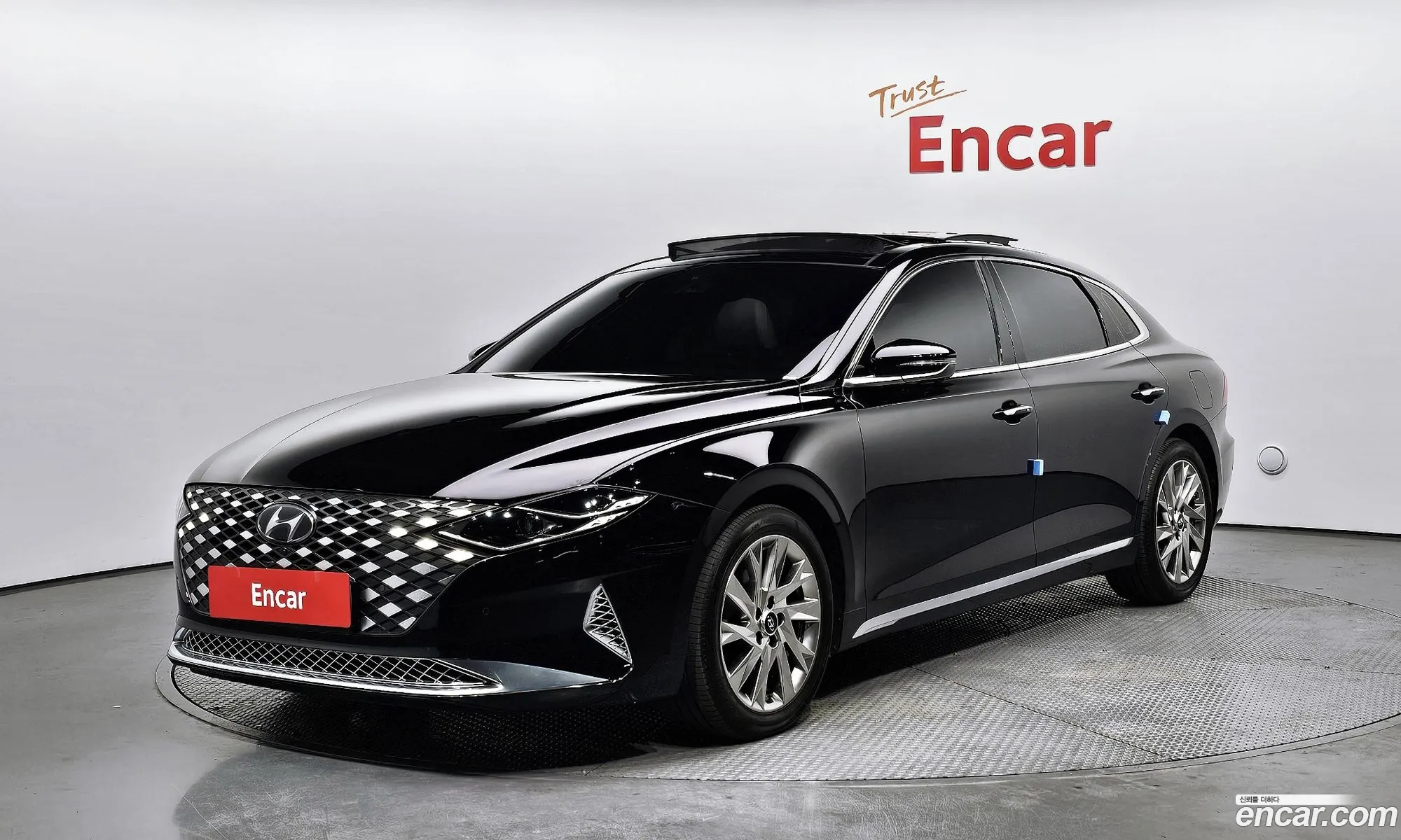 Hyundai Grandeur Vi Calligraphy 2021 - фотография 12060845