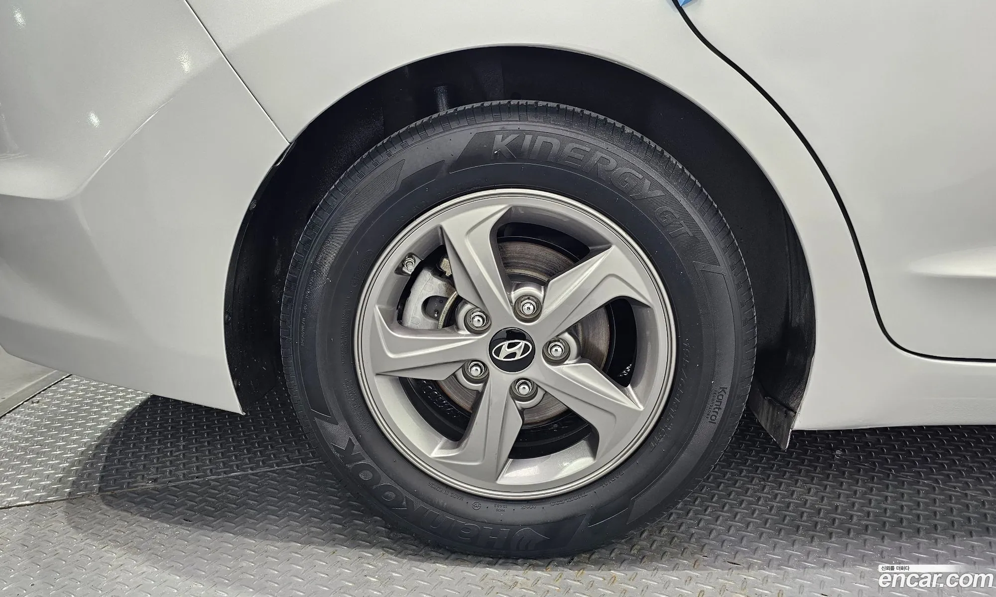 Hyundai Avante Ad 16 Lpi Smart Rental Car - фотография 18860781