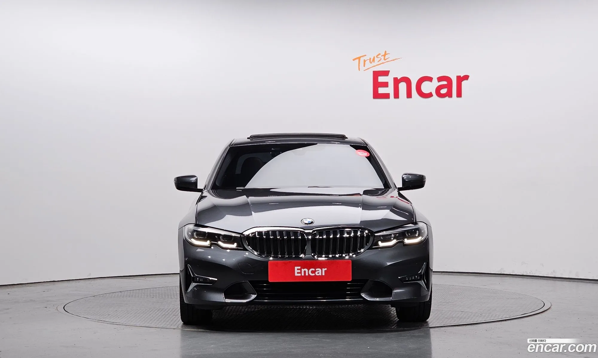 BMW 3Er 320D Luxury 2019 - фотография 12709429