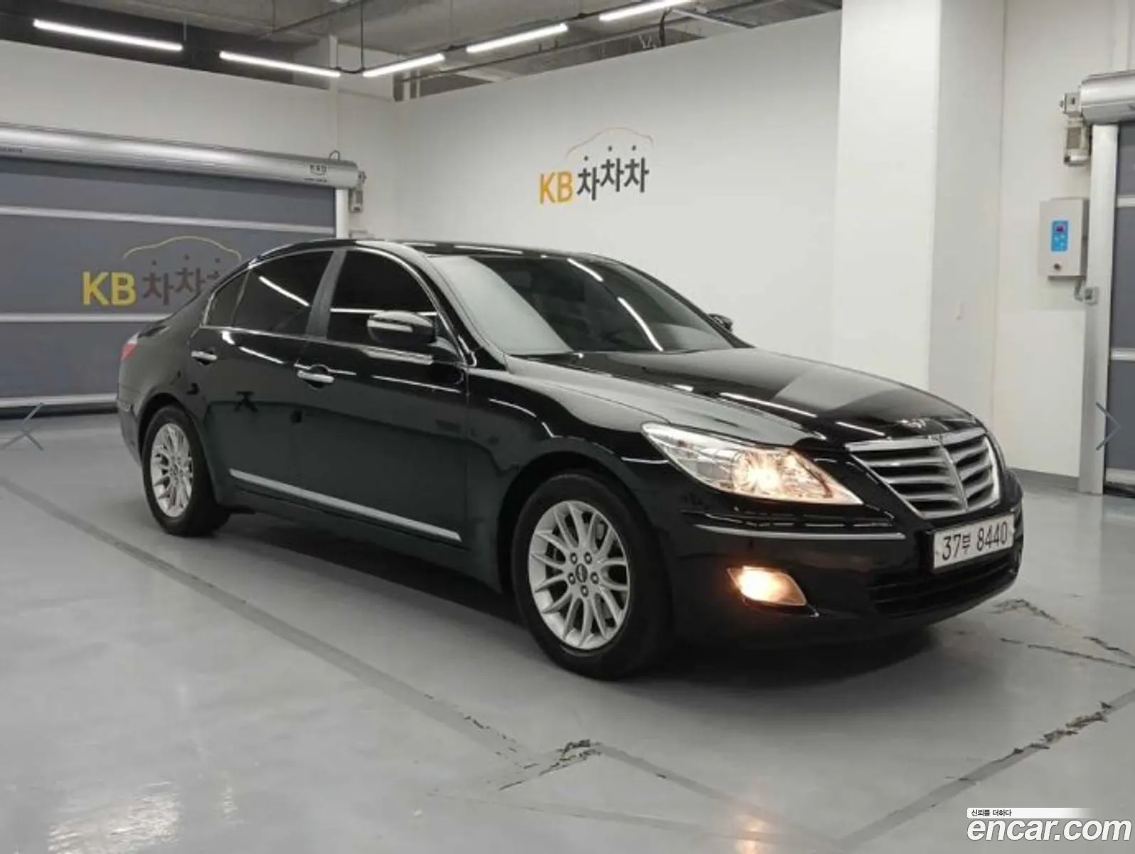 Hyundai Genesis I Bh330 Luxury 2010 - фотография 14331850