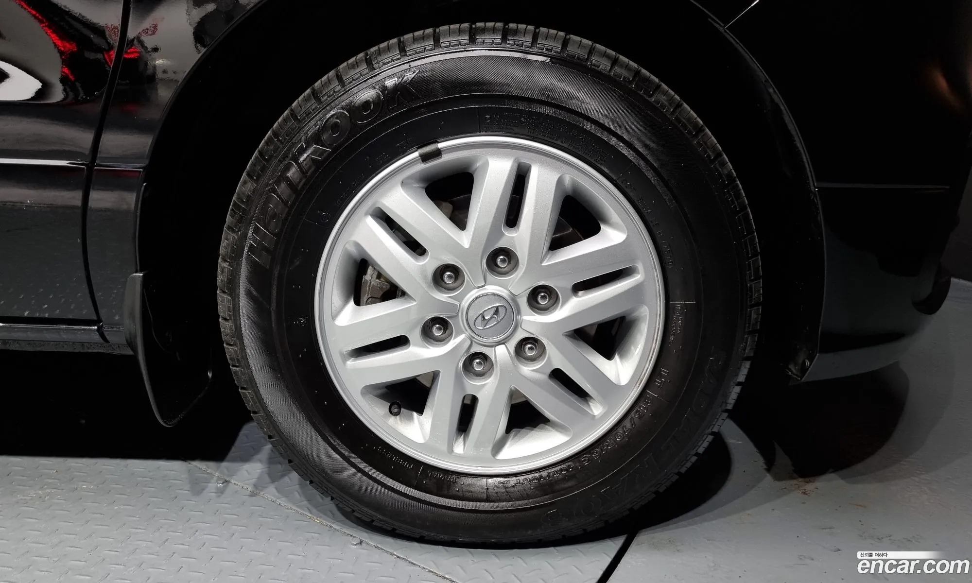 Hyundai Starex 5 Seater Van 2019 - фотография 16598890