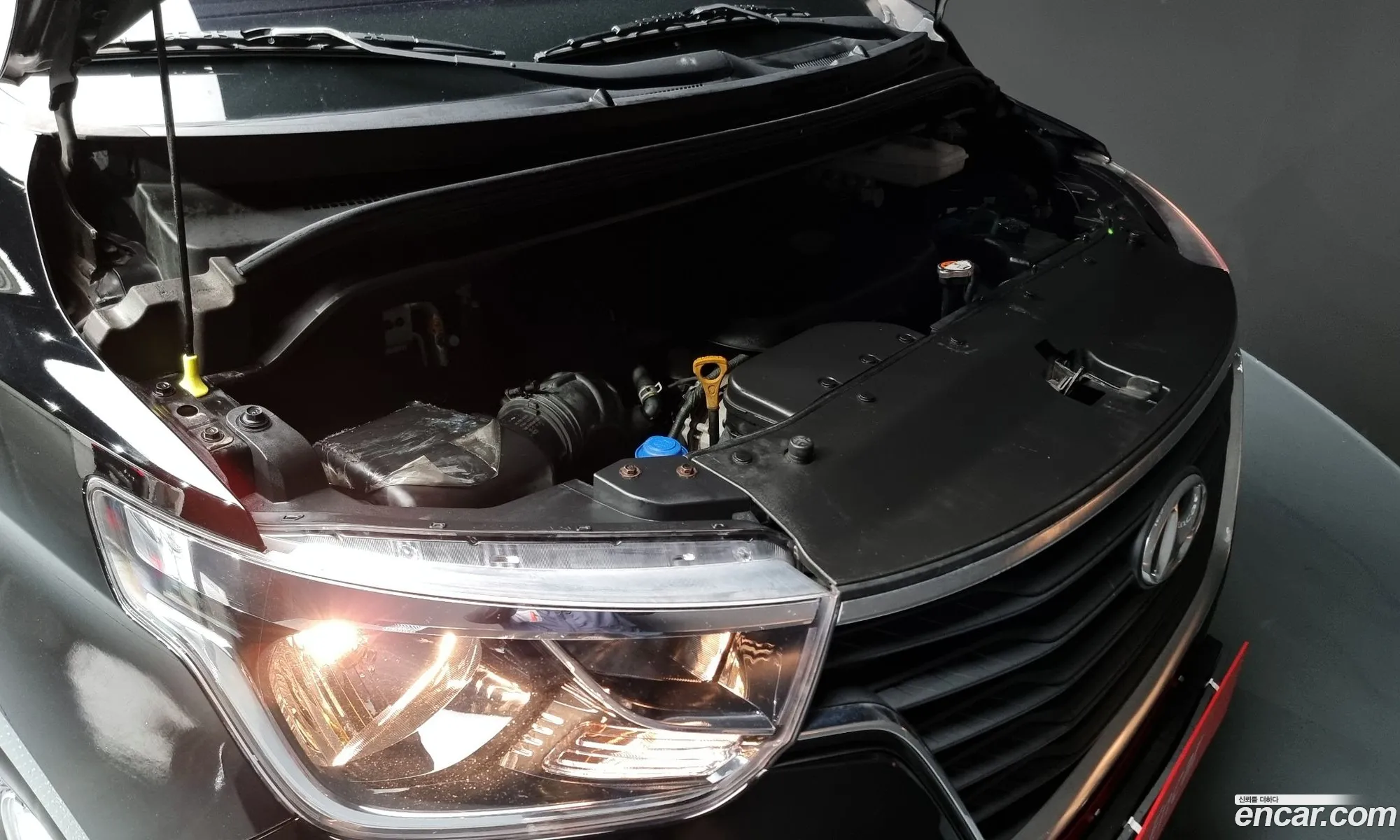 Hyundai Starex 5 Seater Van 2019 - фотография 16598891