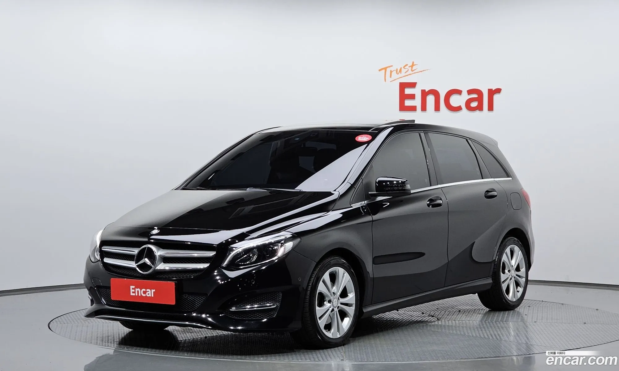 Mercedes-Benz B-Klasse B200D 2018 - фотография 12232992