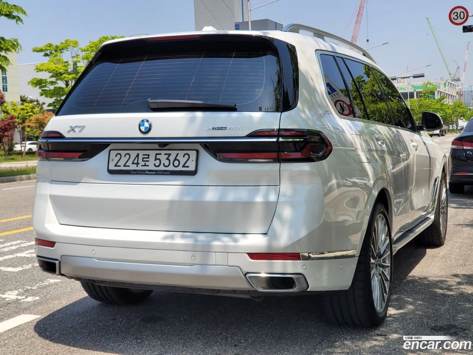 BMW X7 xDrive 40I Design Pure Excellence 6-Seater 2024 - фотография 15631042
