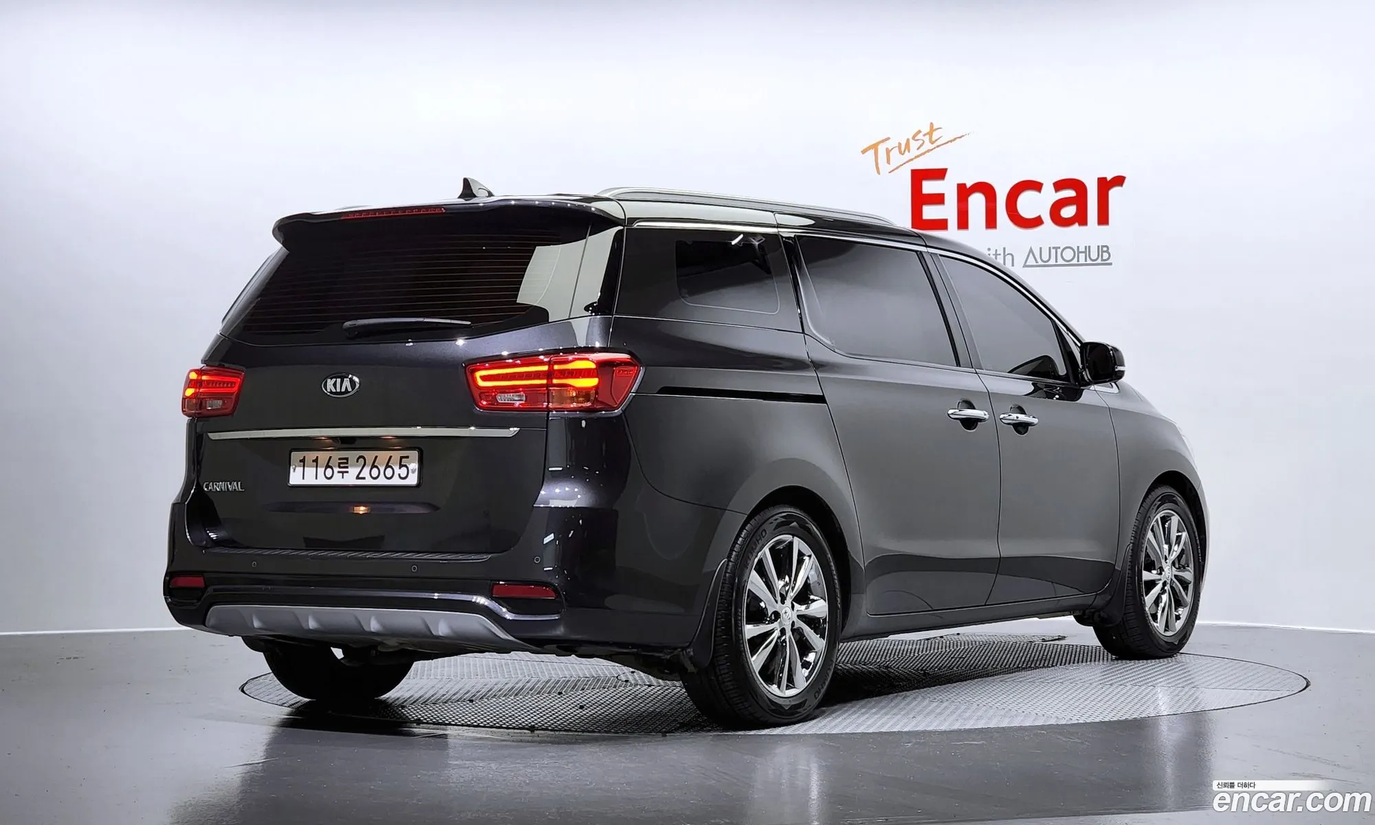 Kia Carnival Iii Gasoline 9-Seater Noblesse Special 2019 - фотография 18060678