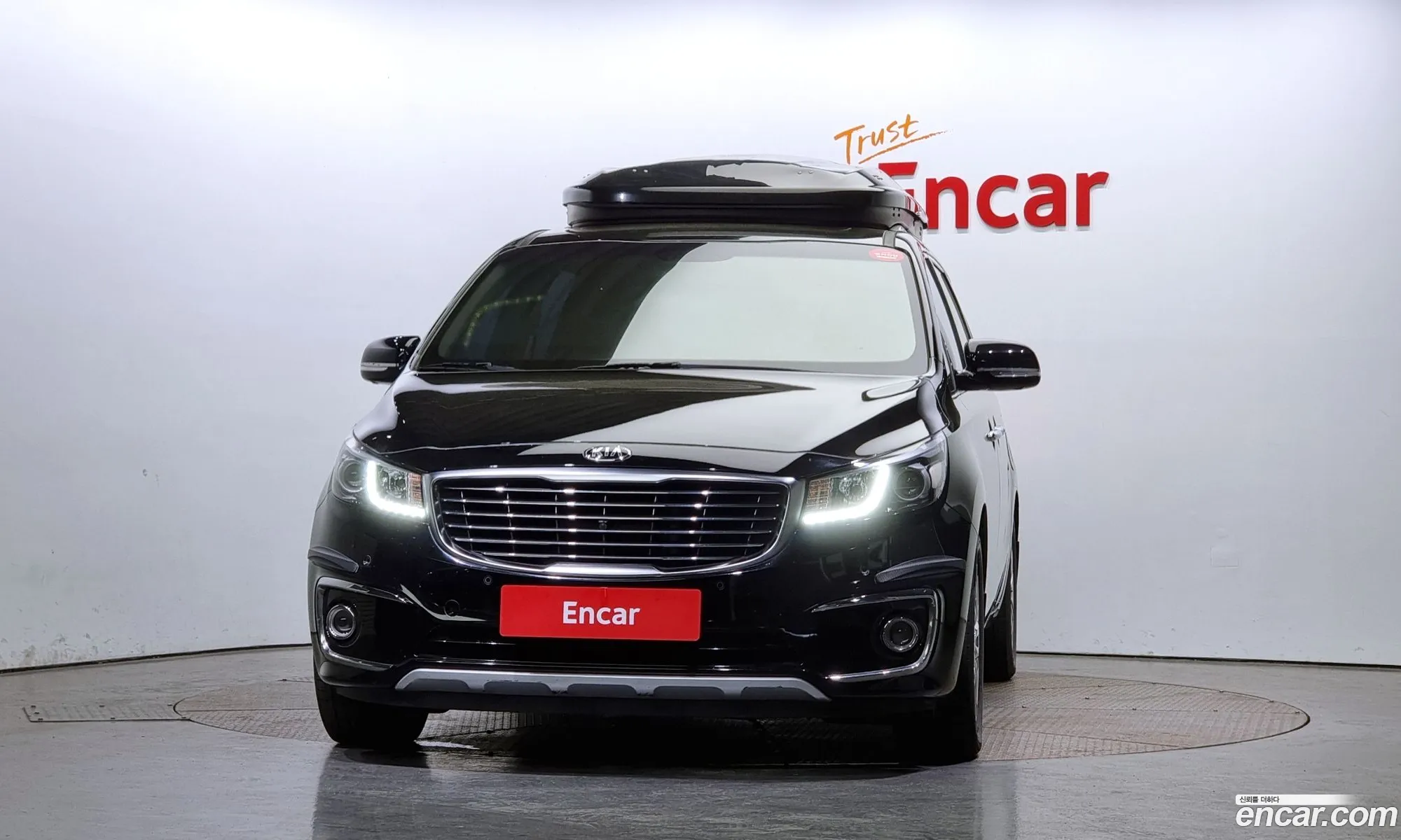 Kia Carnival 9-Seater Noblesse 2018 - фотография 3513622