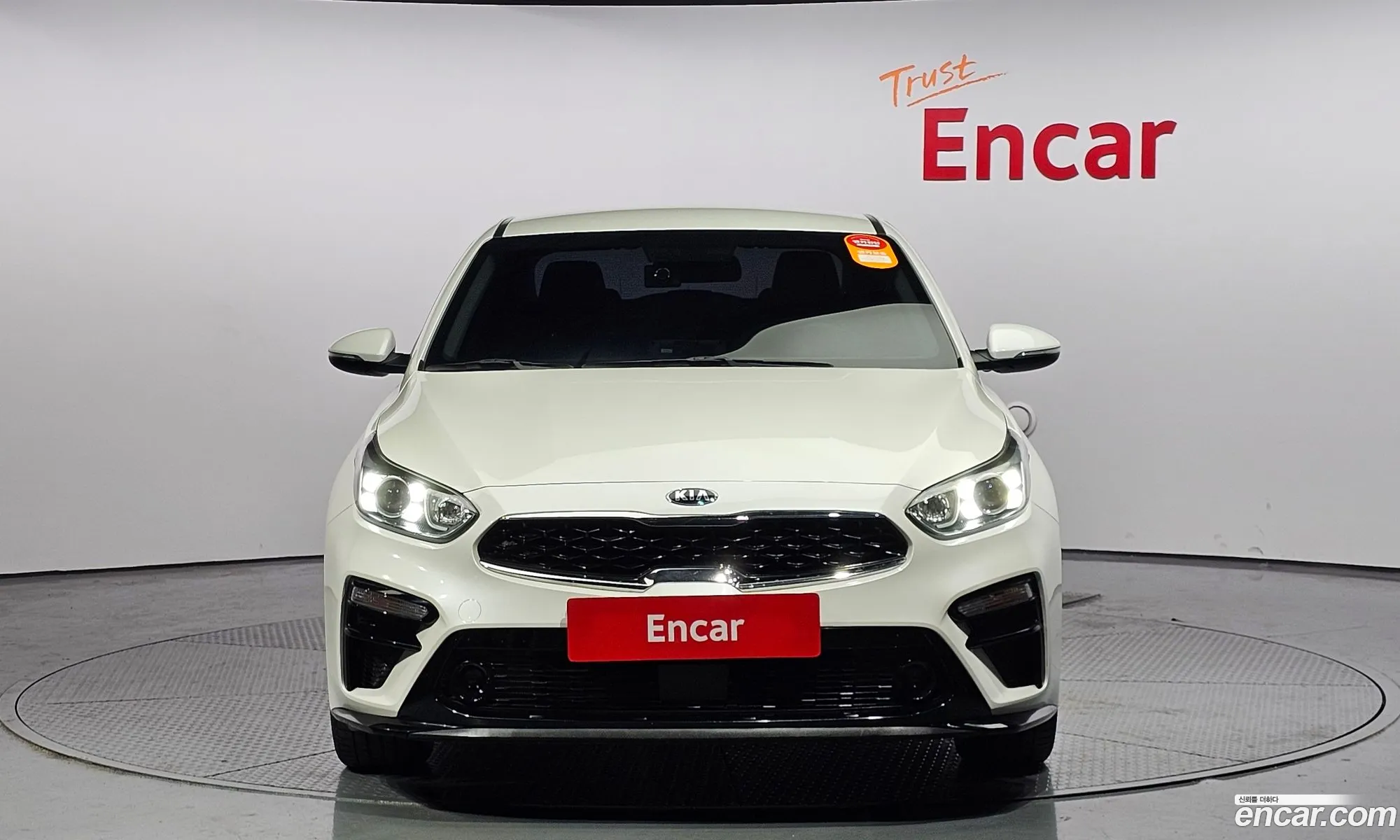 Kia K3 Luxury 2019 - фотография 11973926