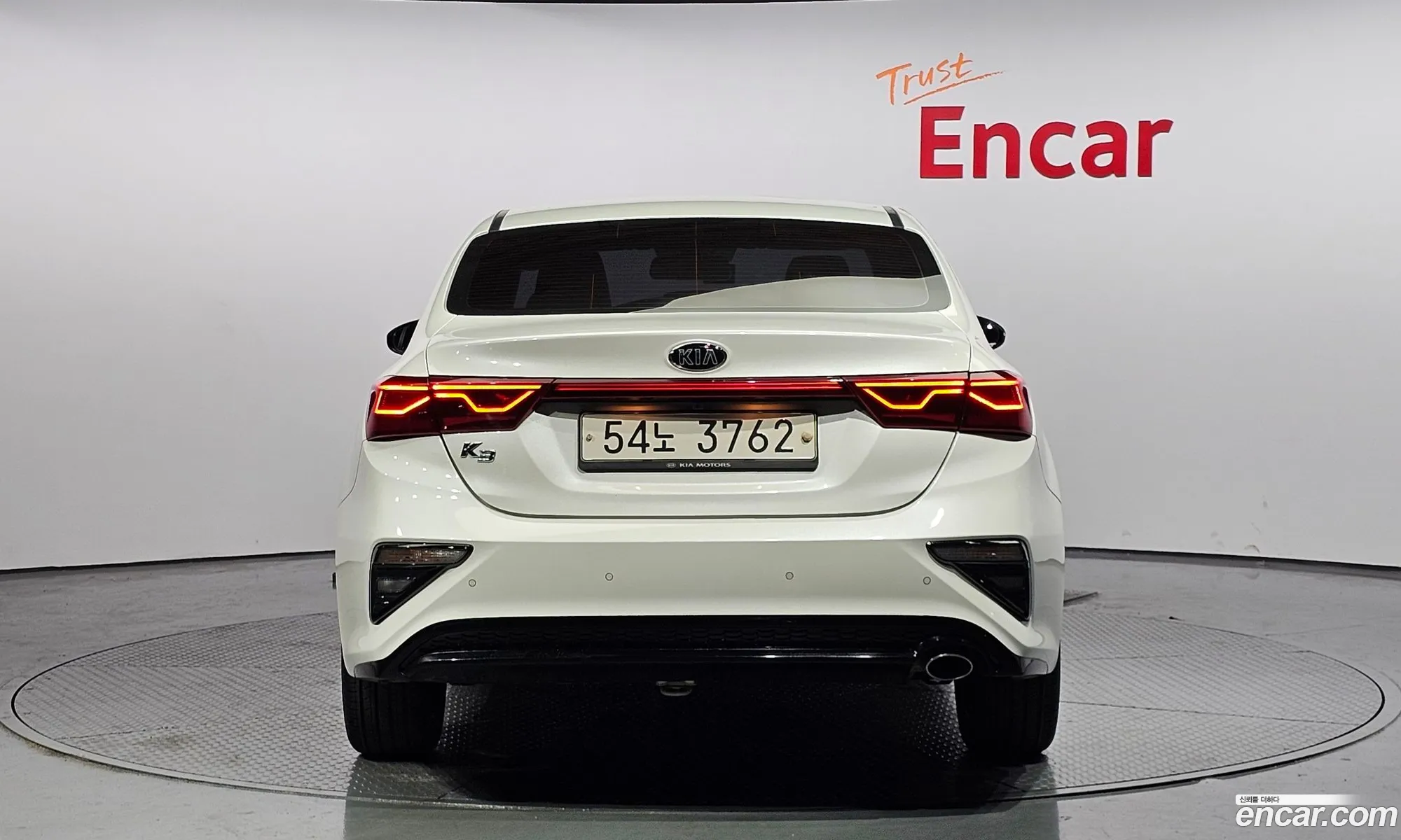 Kia K3 Luxury 2019 - фотография 11973927