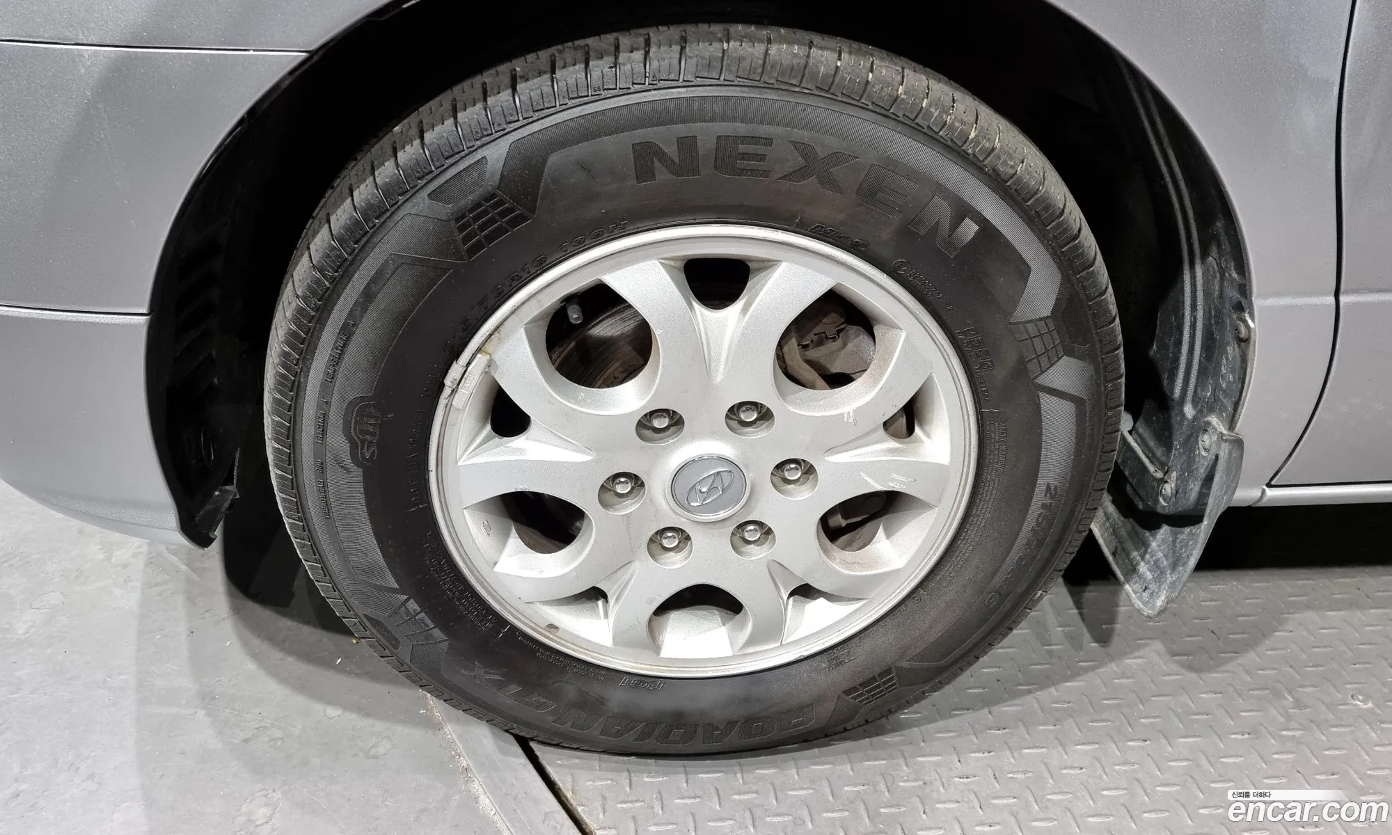 Hyundai Starex 3-Seater Van 2015 - фотография 16069268