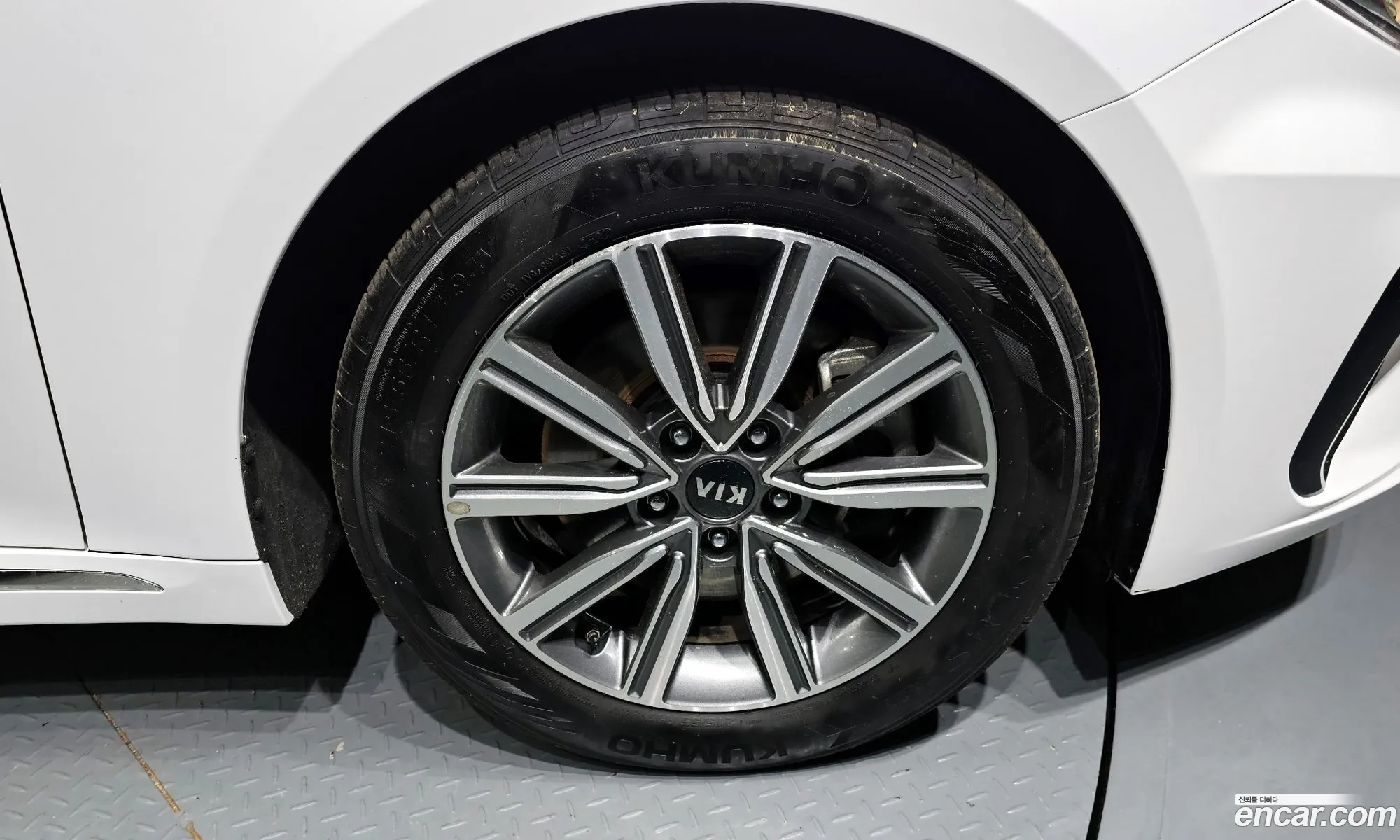 Kia K5 Ii 20 2020 - фотография 16298510