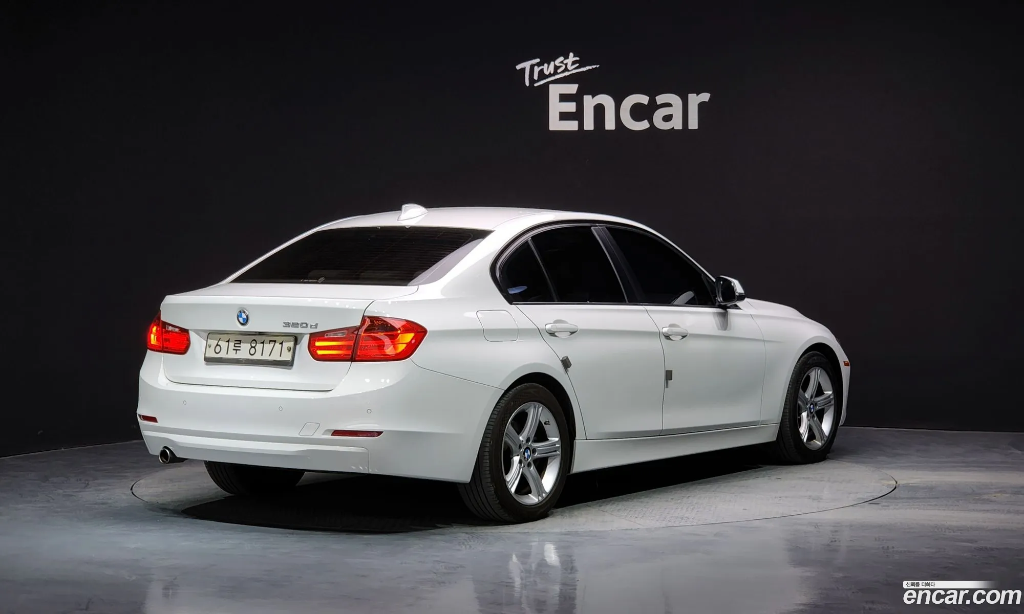 BMW 3Er Vi F3X 320D 2015 - фотография 1026390