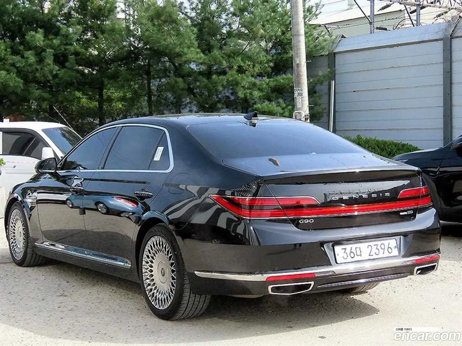Genesis G90 I 50 Awd 2019 - фотография 937109