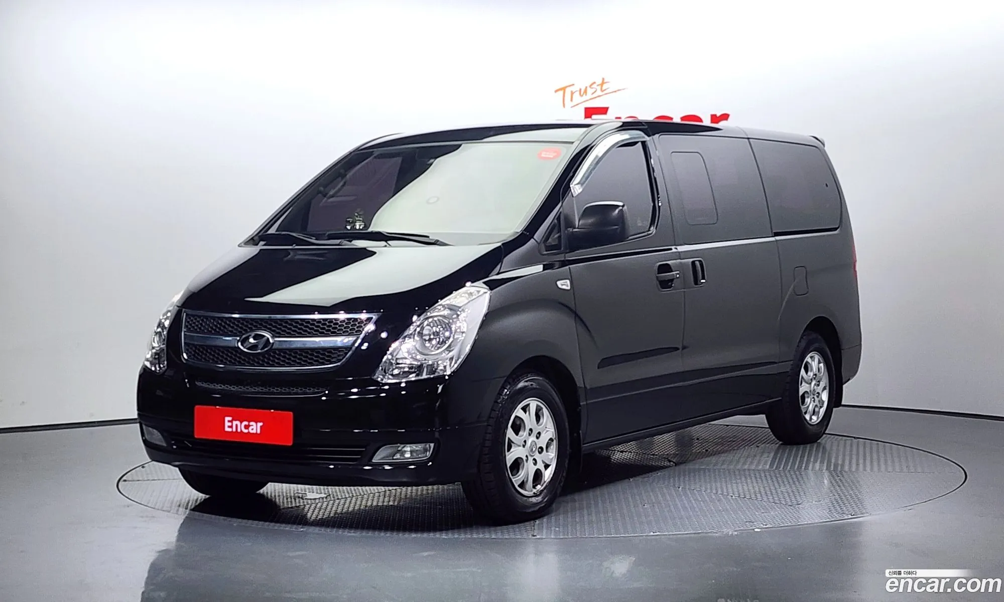 Hyundai Starex 11-Seater Wagon 2011 - фотография 14257982