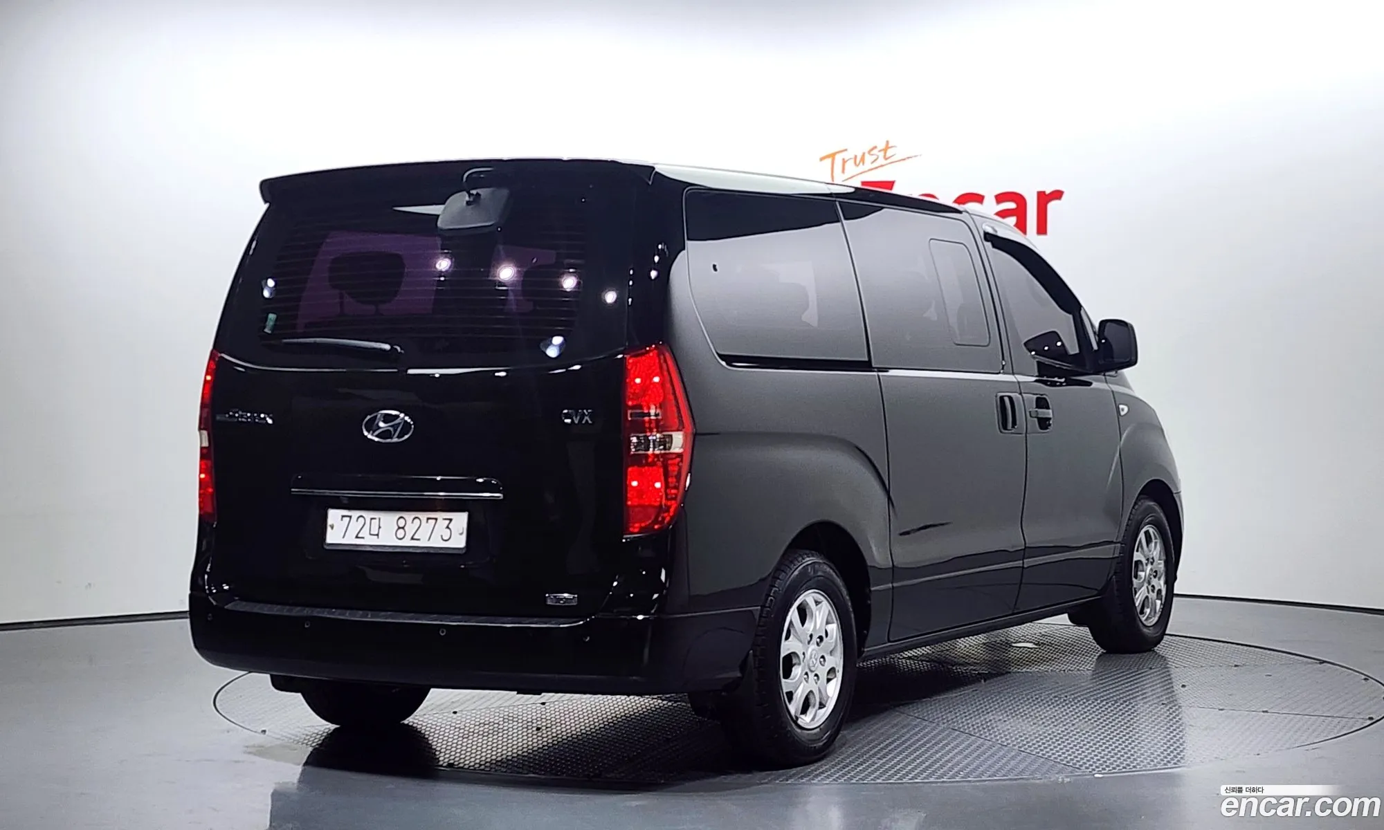 Hyundai Starex 11-Seater Wagon 2011 - фотография 14257983