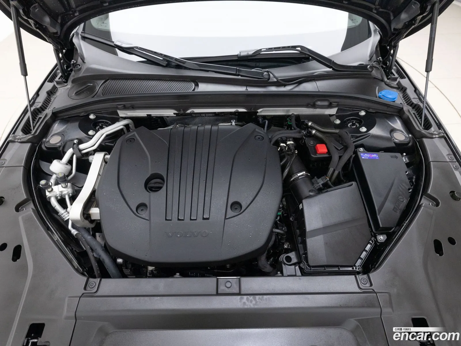 Volvo S90 B5 Ultimate Bright 2024 - фотография 6528547