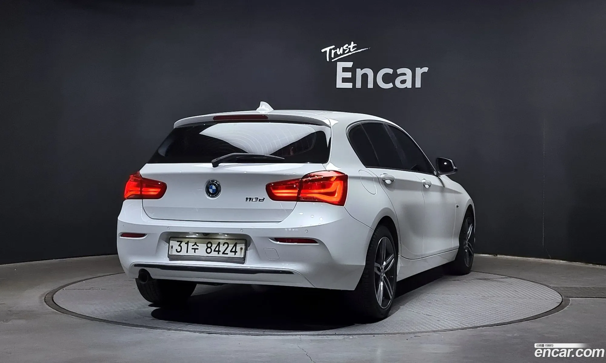BMW 1Er 118D Sport 5 Door 2017 - фотография 6118