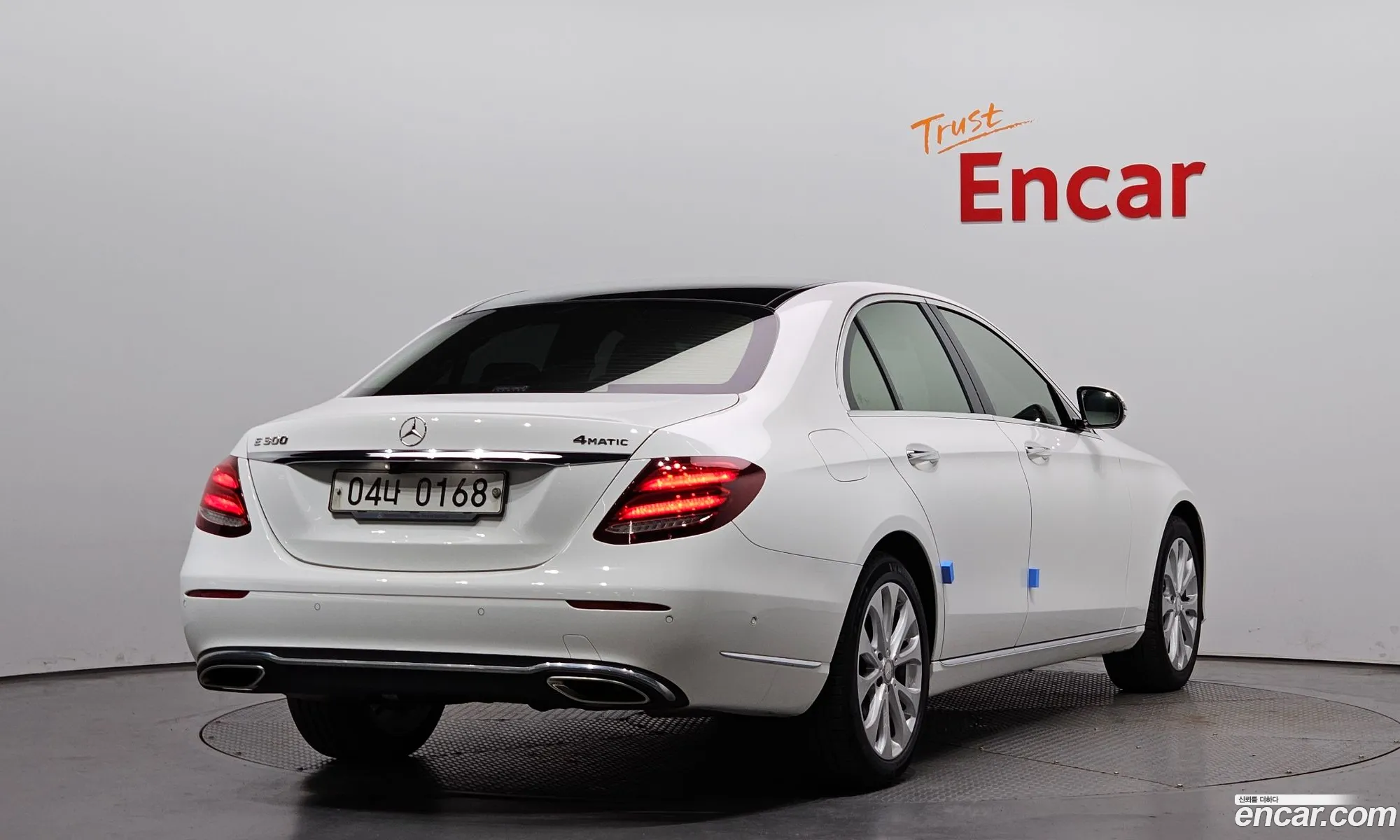 Mercedes-Benz E-Klasse E300 Exclusive 2017 - фотография 12825103
