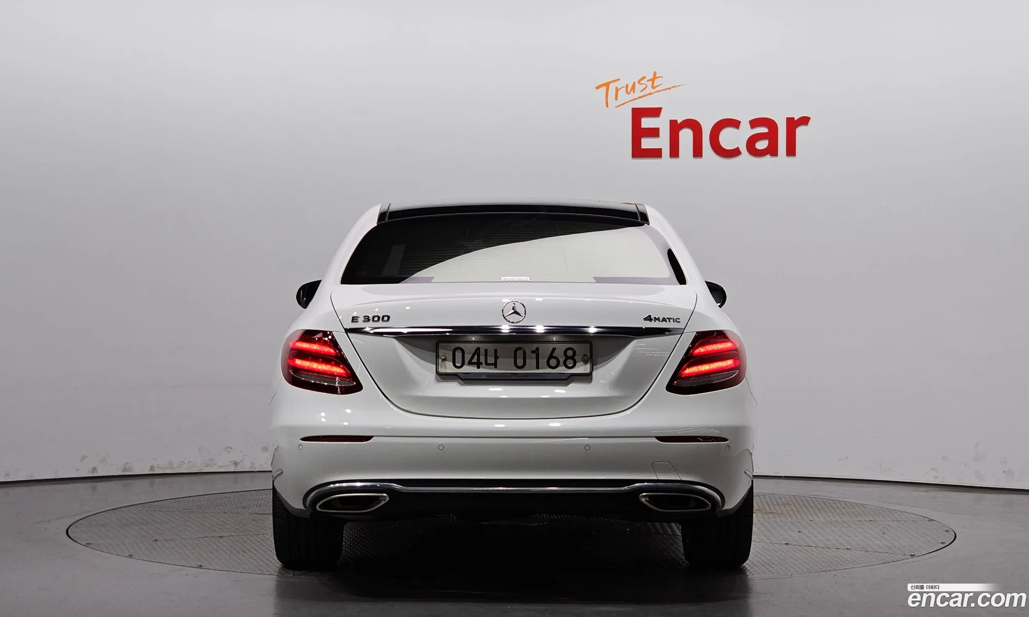 Mercedes-Benz E-Klasse E300 Exclusive 2017 - фотография 12825105